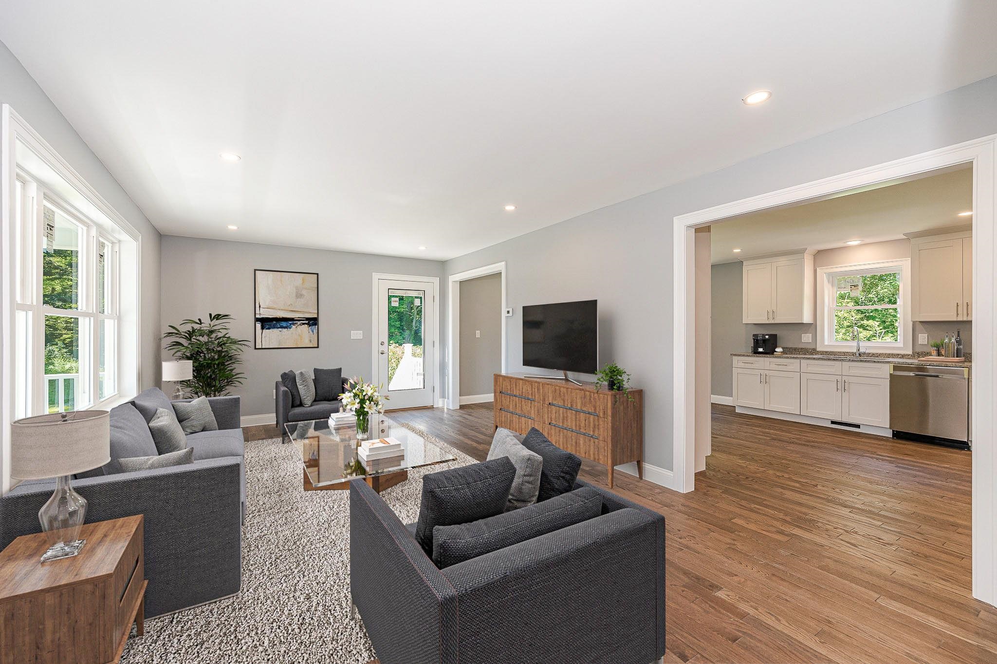 52 Hinds Lane Unit: B