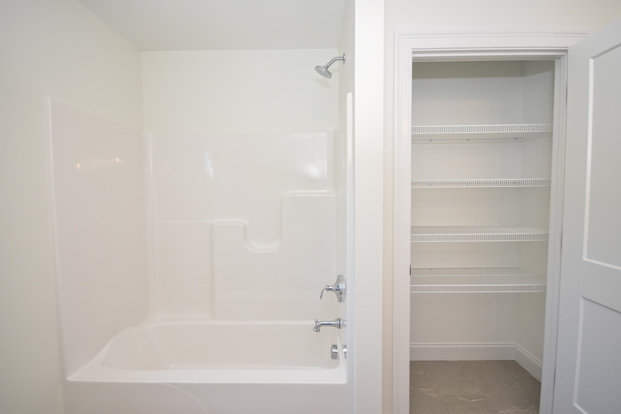 94 Signature Drive Unit: Lot 30