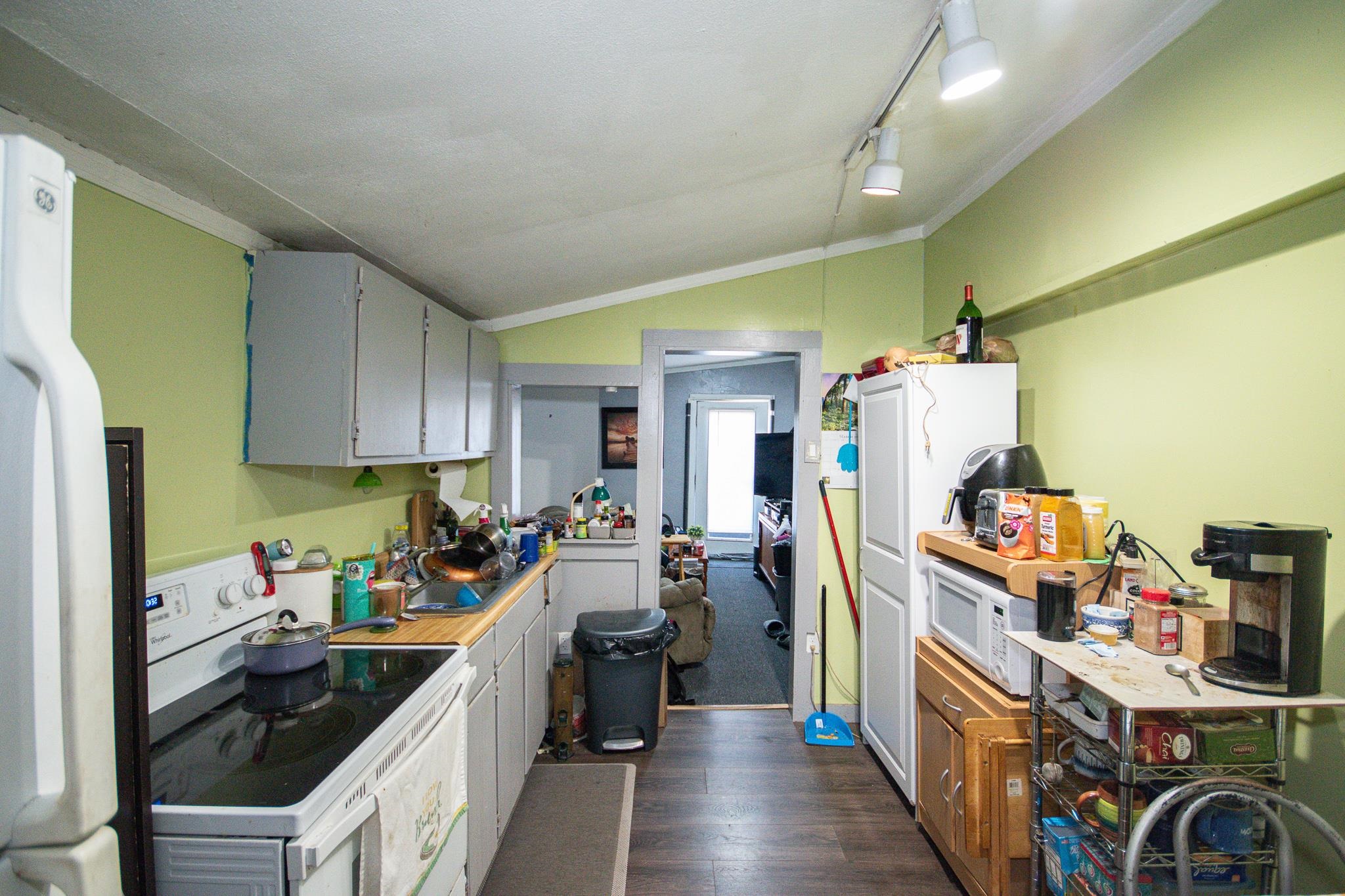 185 Lafayette Road
