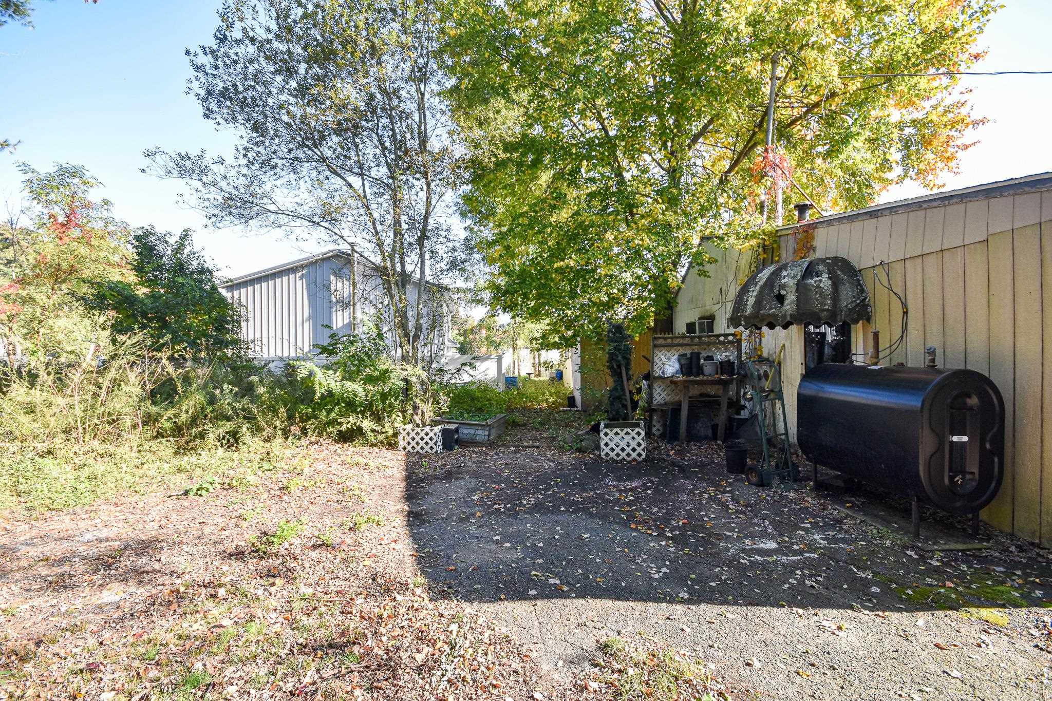 185 Lafayette Road