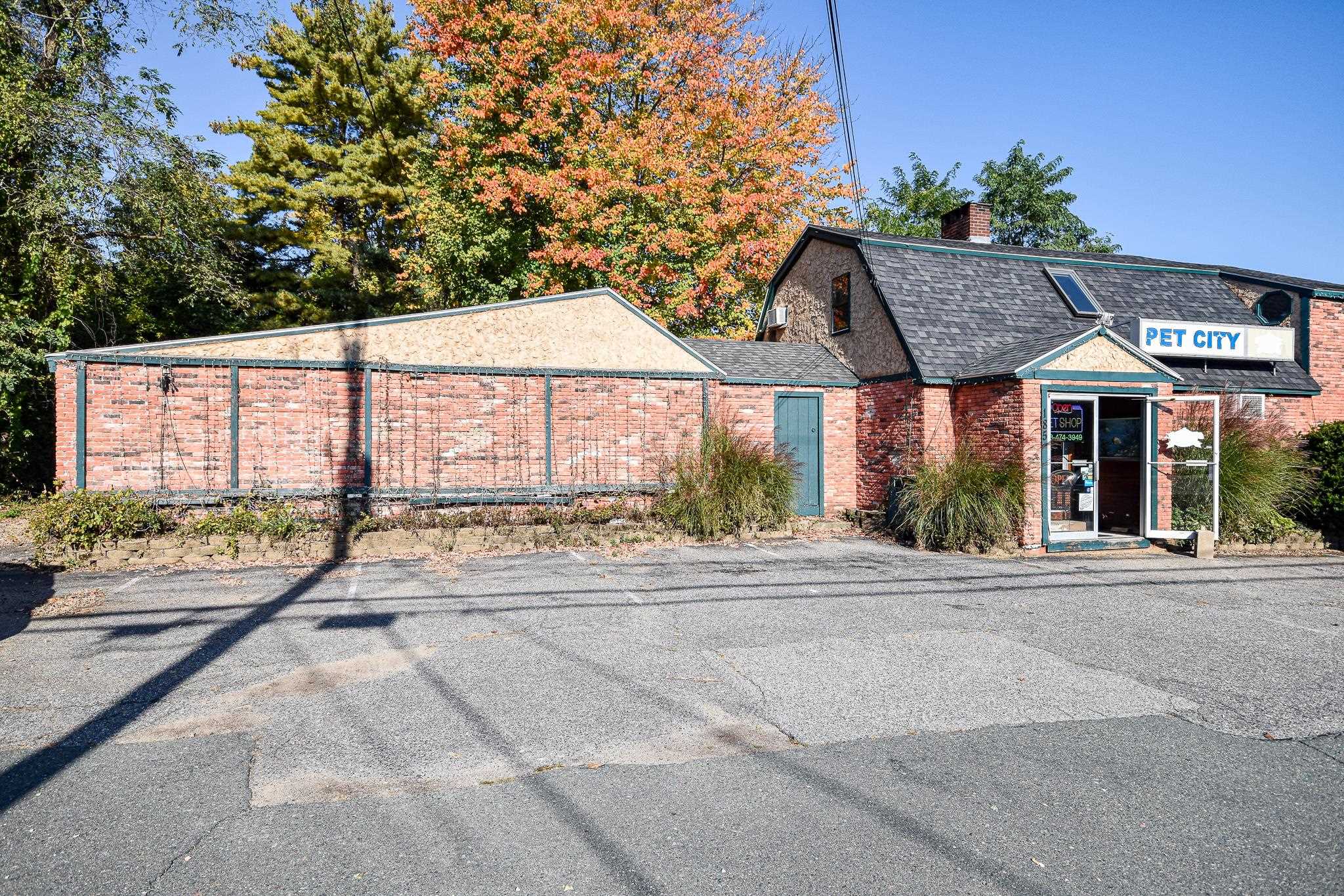185 Lafayette Road