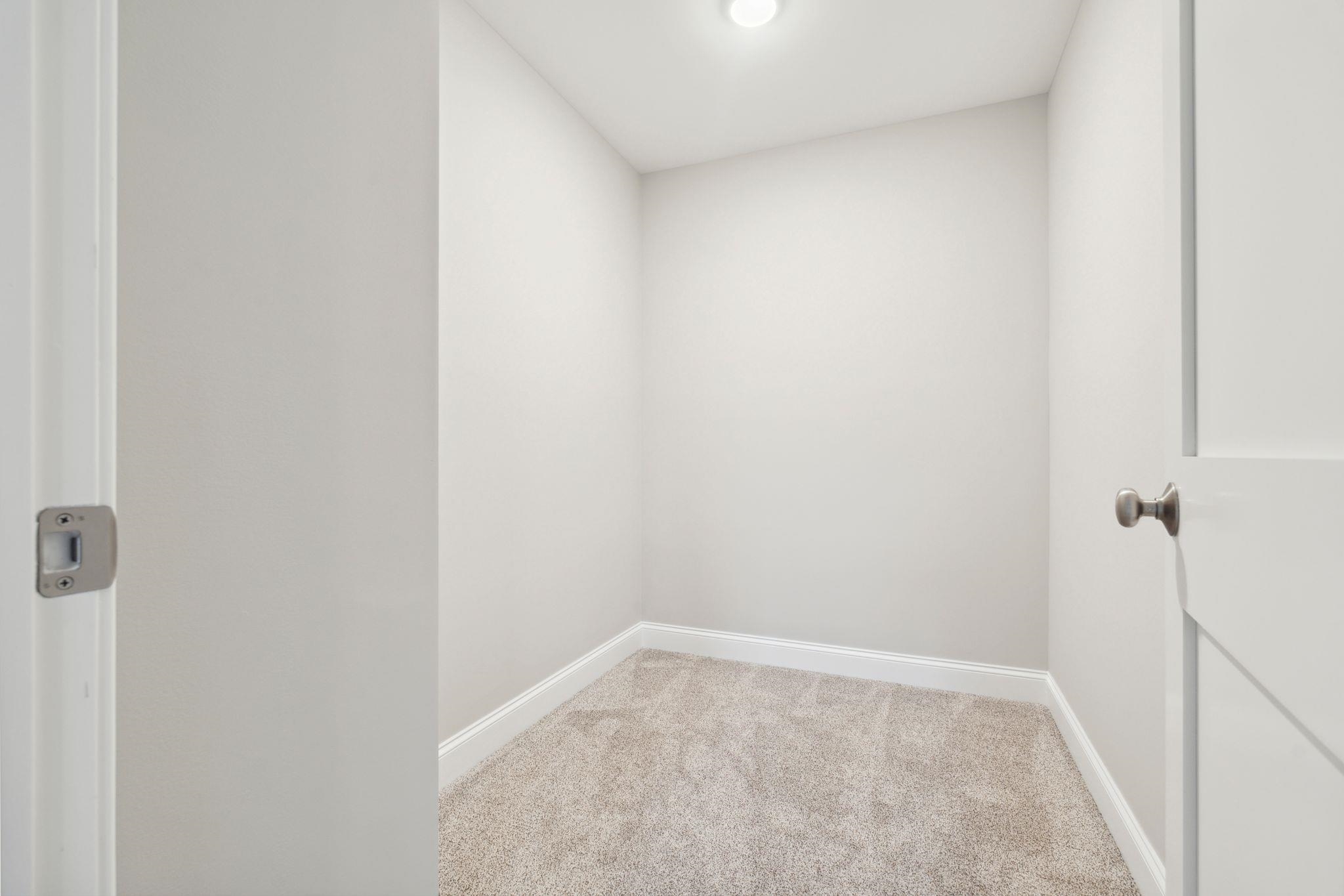 125 Meaderboro Road Unit: 18