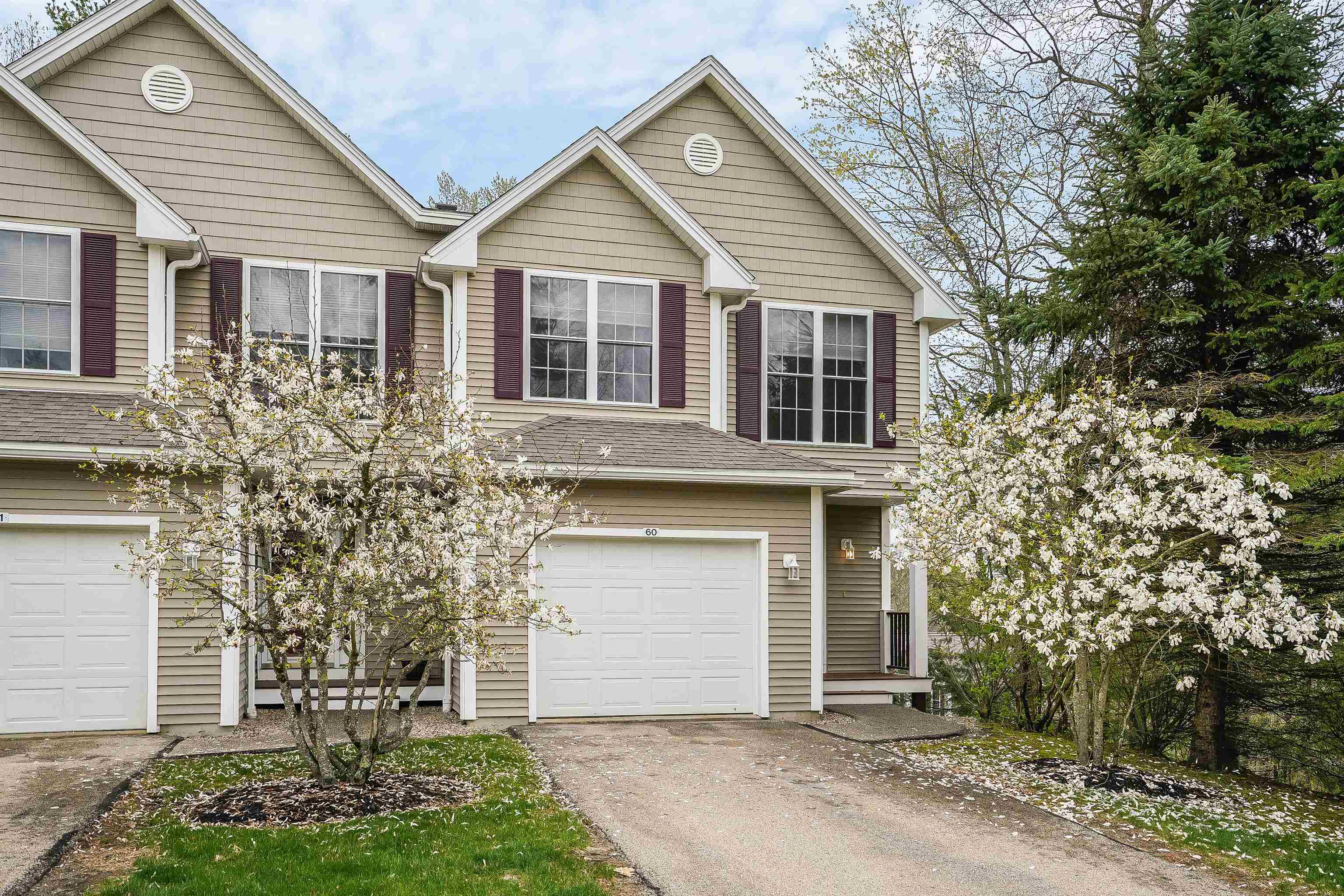 60 Magnolia Lane