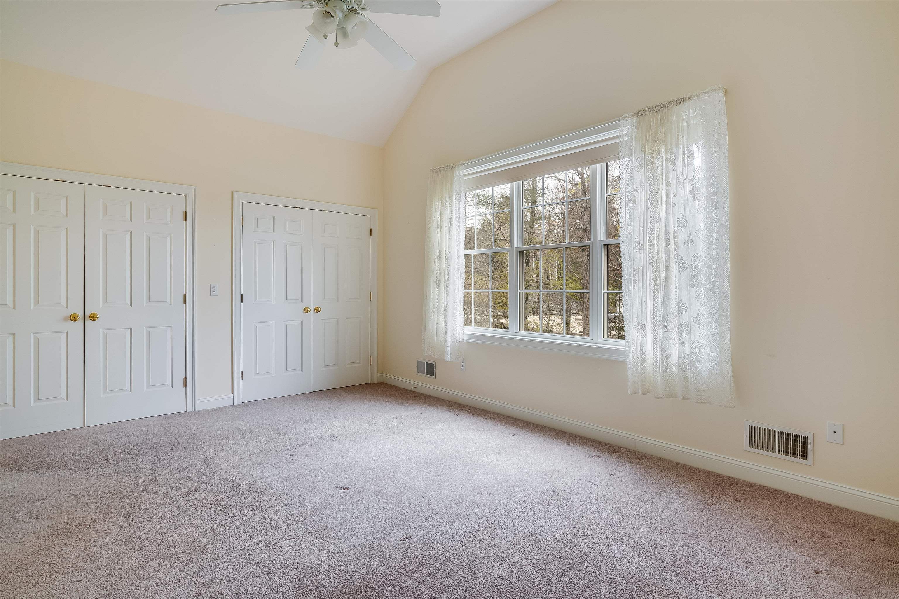 60 Magnolia Lane