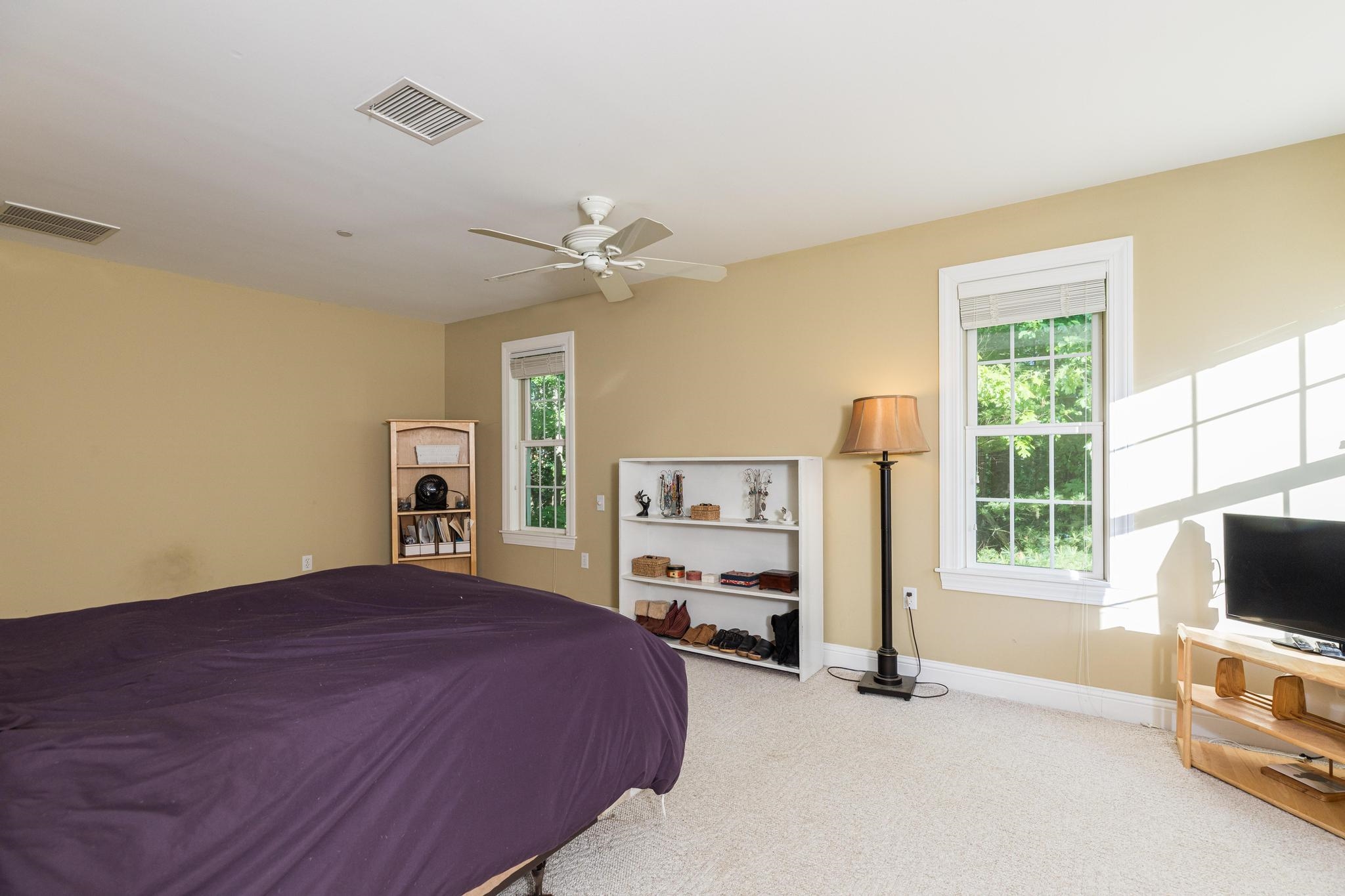 6 Deborah Lane