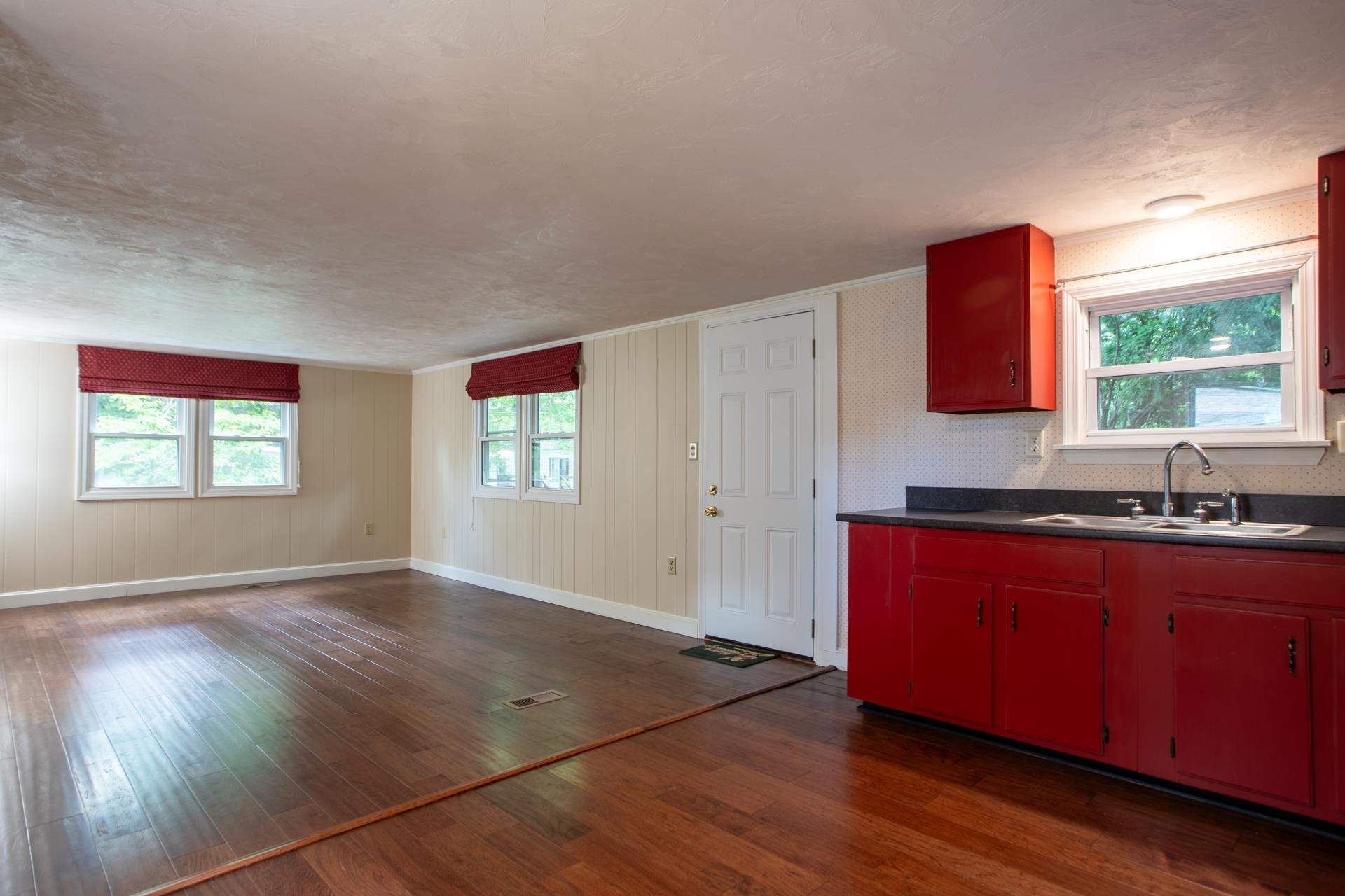 77 Hemlock Haven