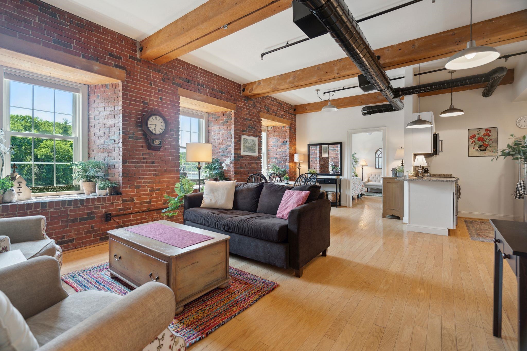 6 Bay Road Unit: 10