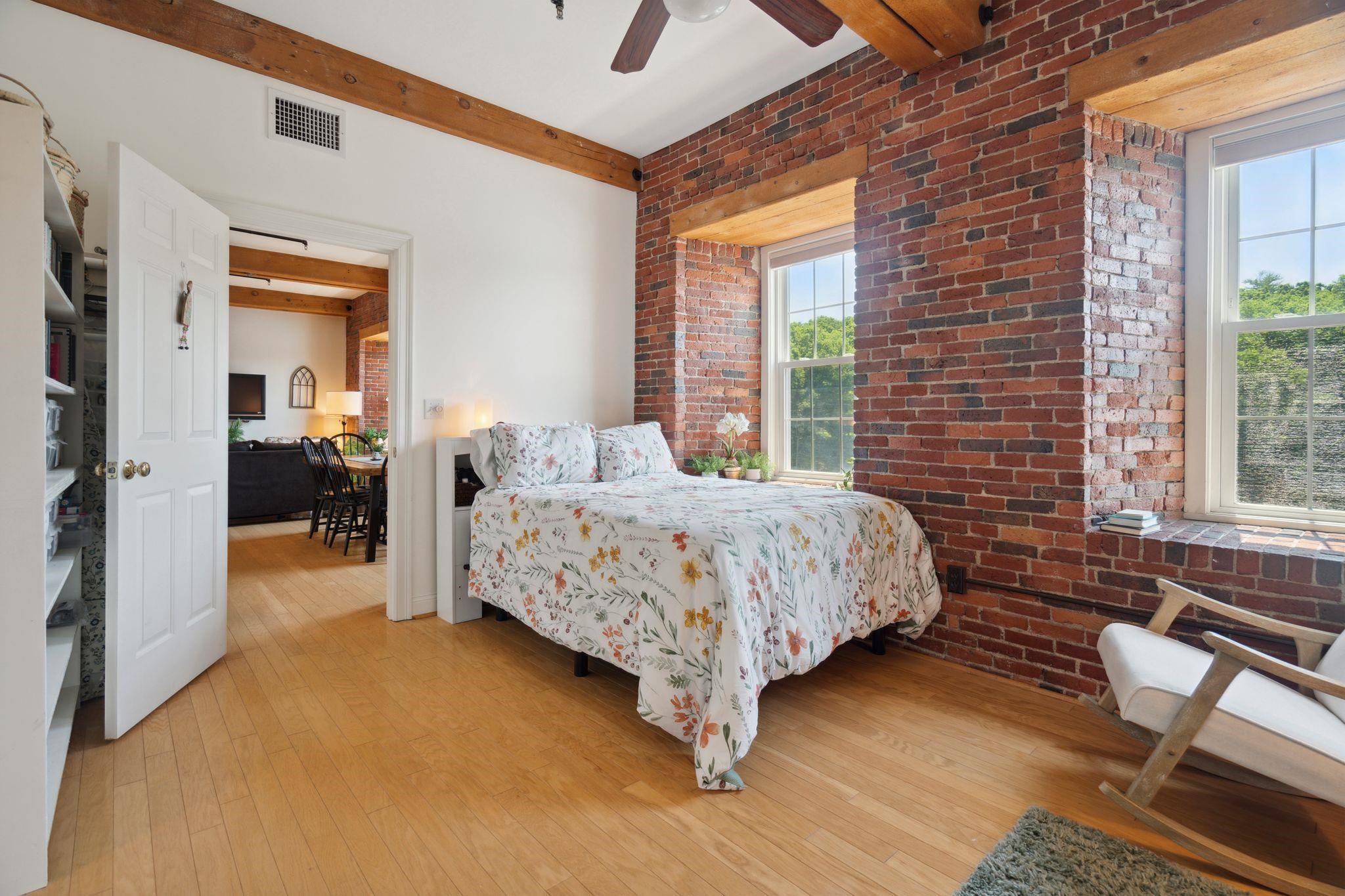 6 Bay Road Unit: 10