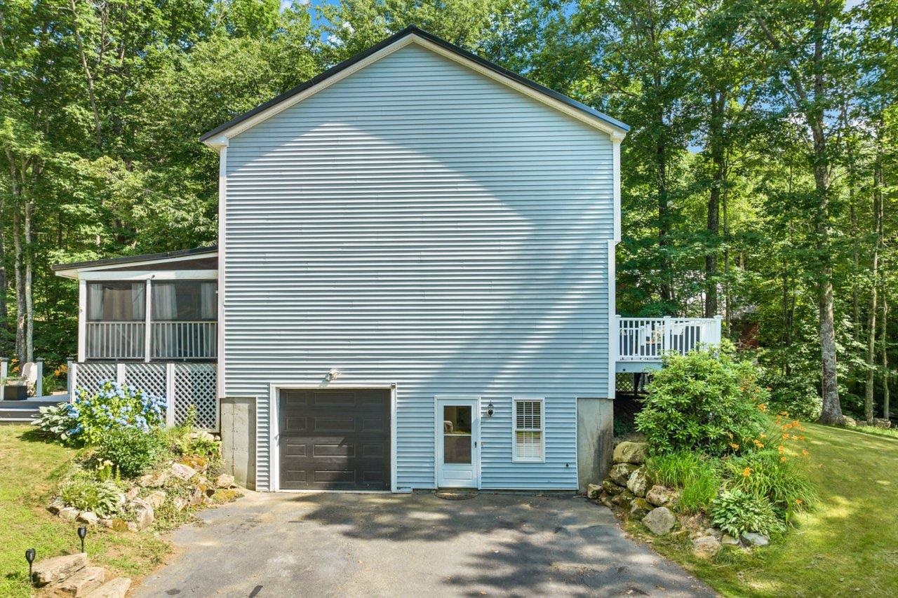 10 Saint Moritz Drive