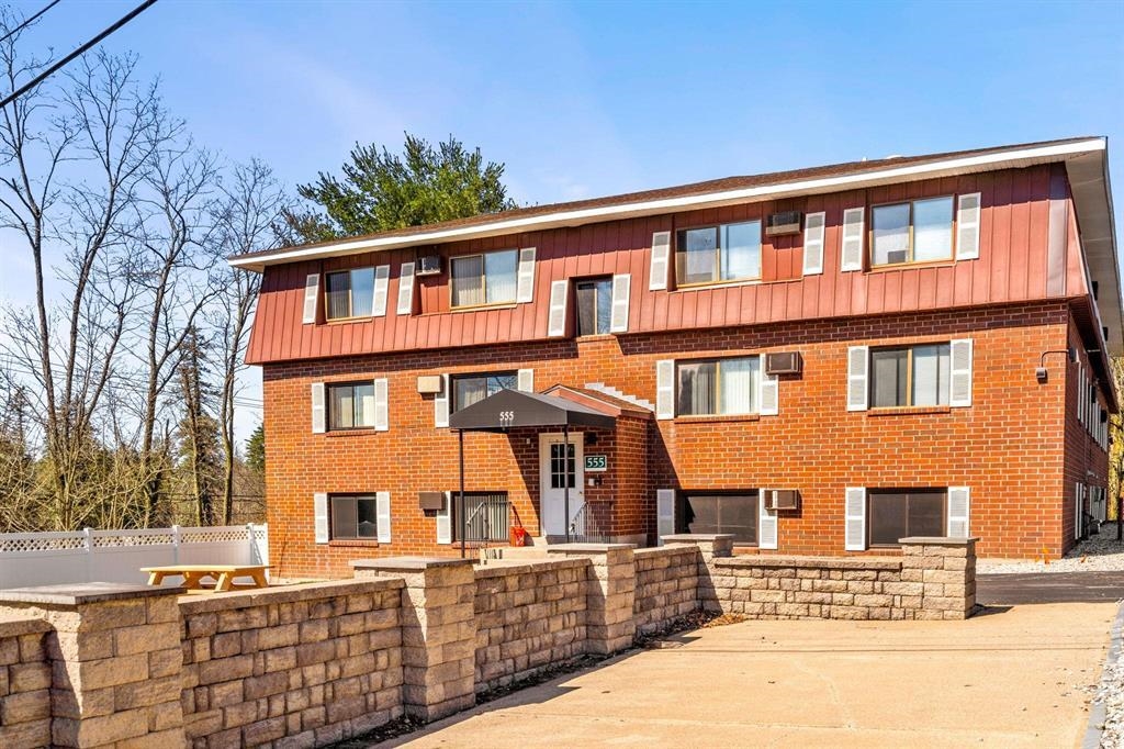 555 Calef Road Unit: 3