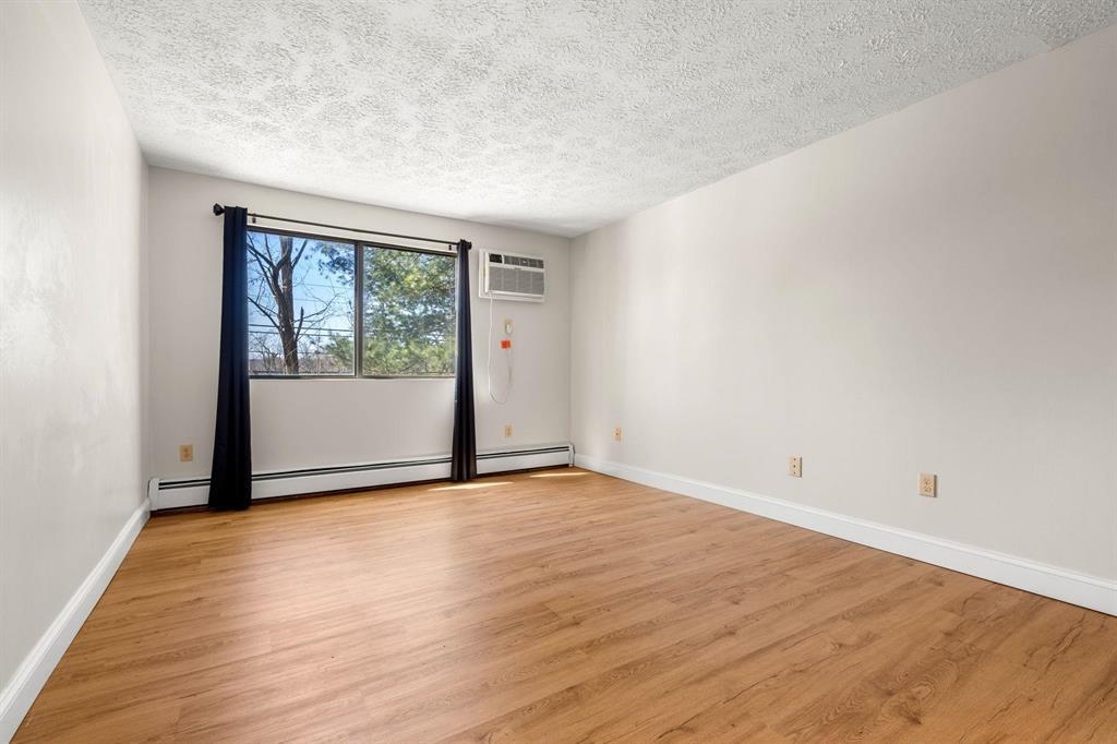 555 Calef Road Unit: 3