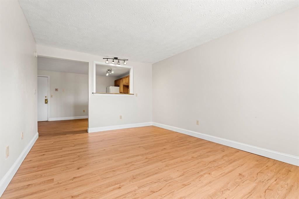 555 Calef Road Unit: 3