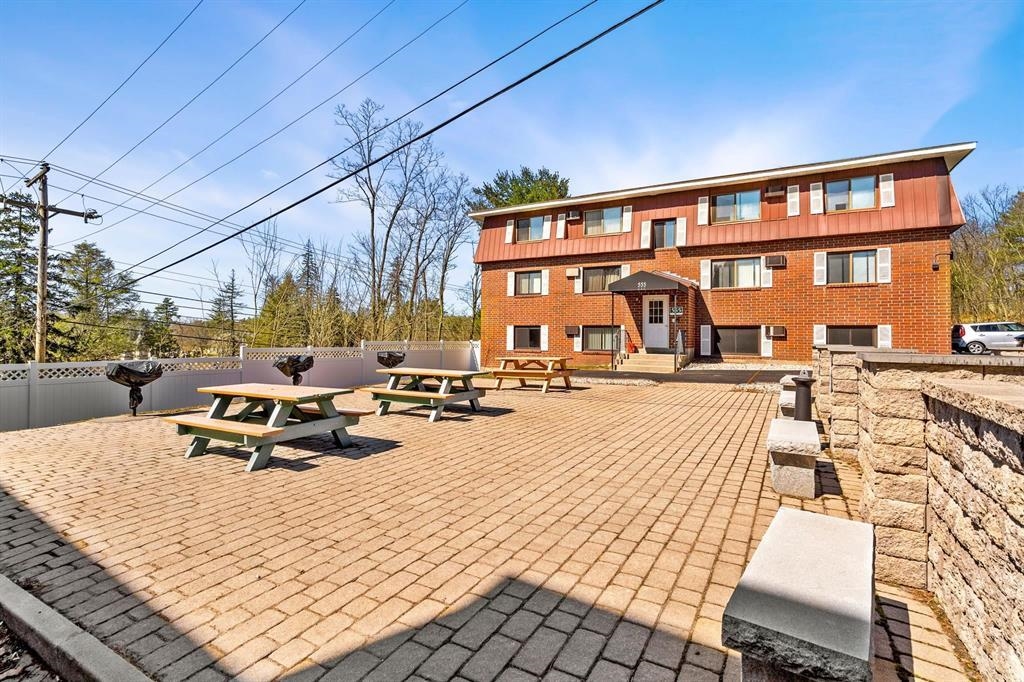 555 Calef Road Unit: 3