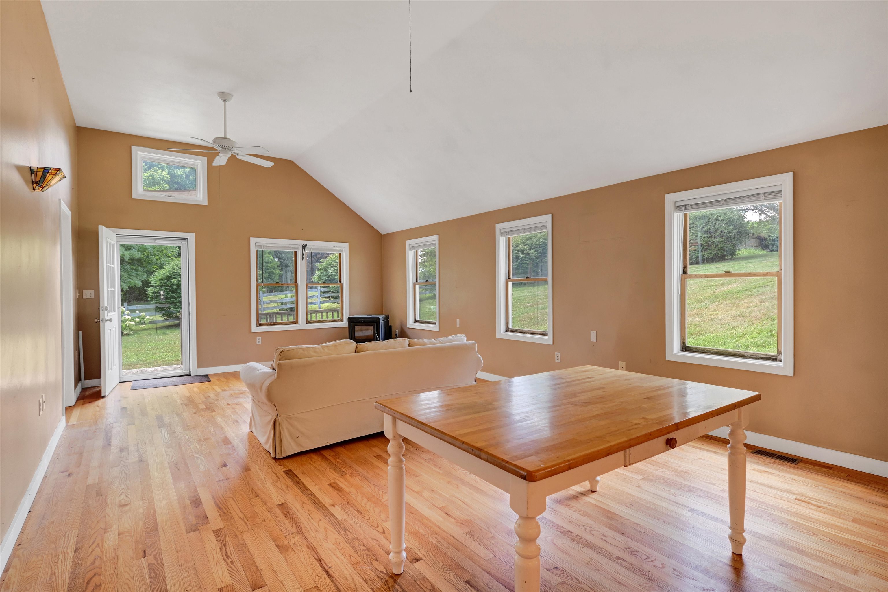 137 County Farm Cross Road