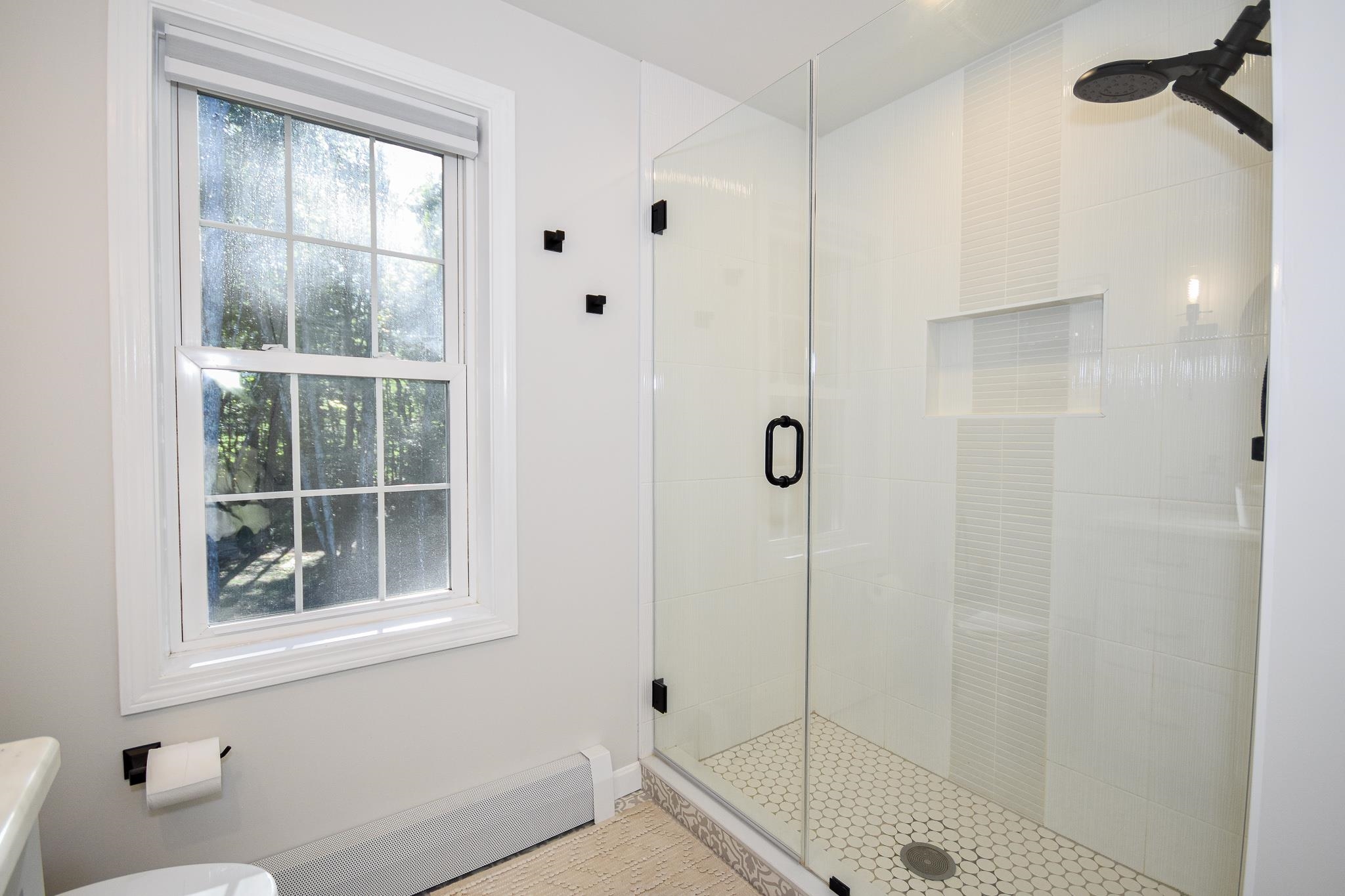 4 Captain Parker Drive