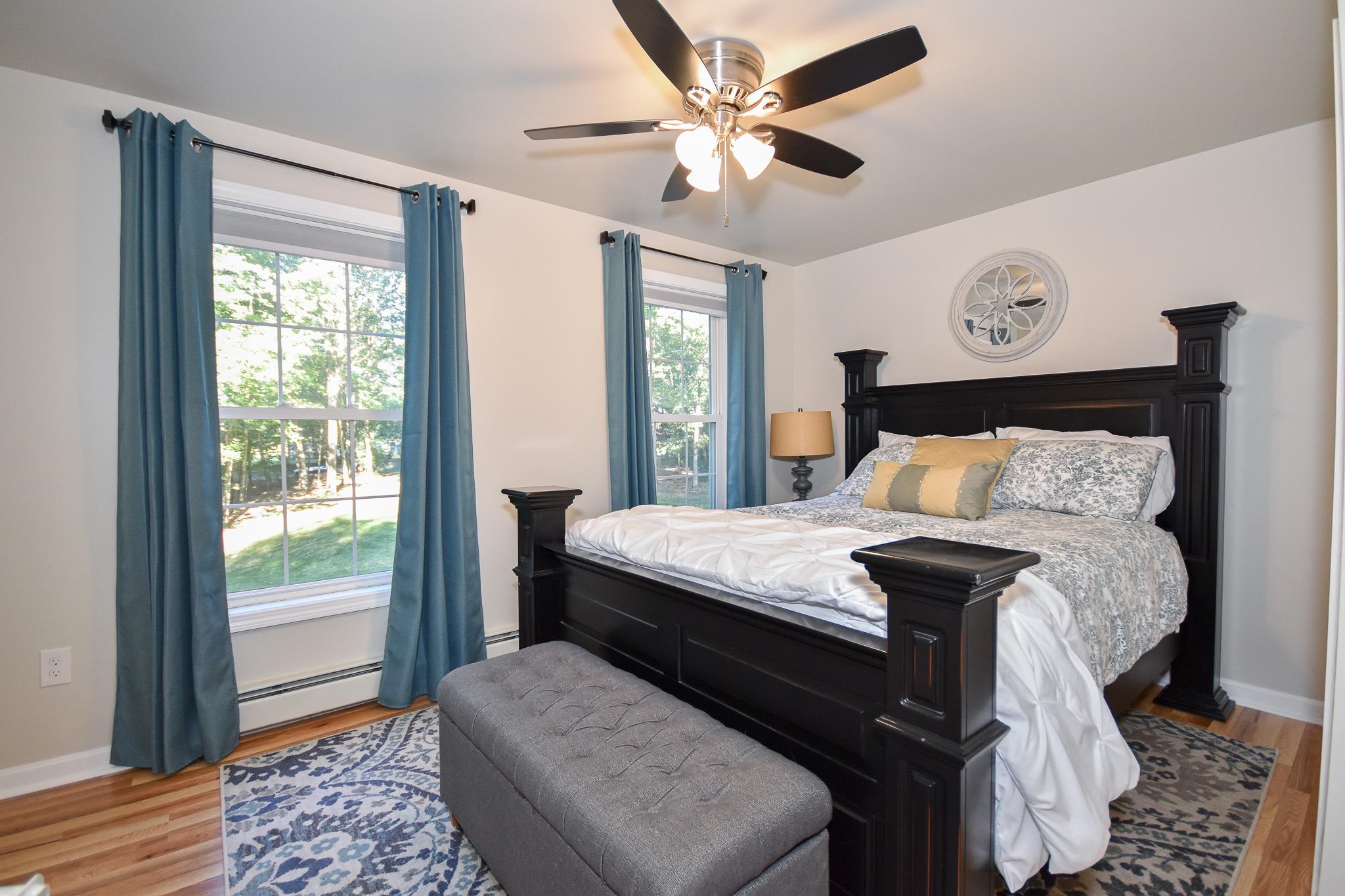 4 Captain Parker Drive
