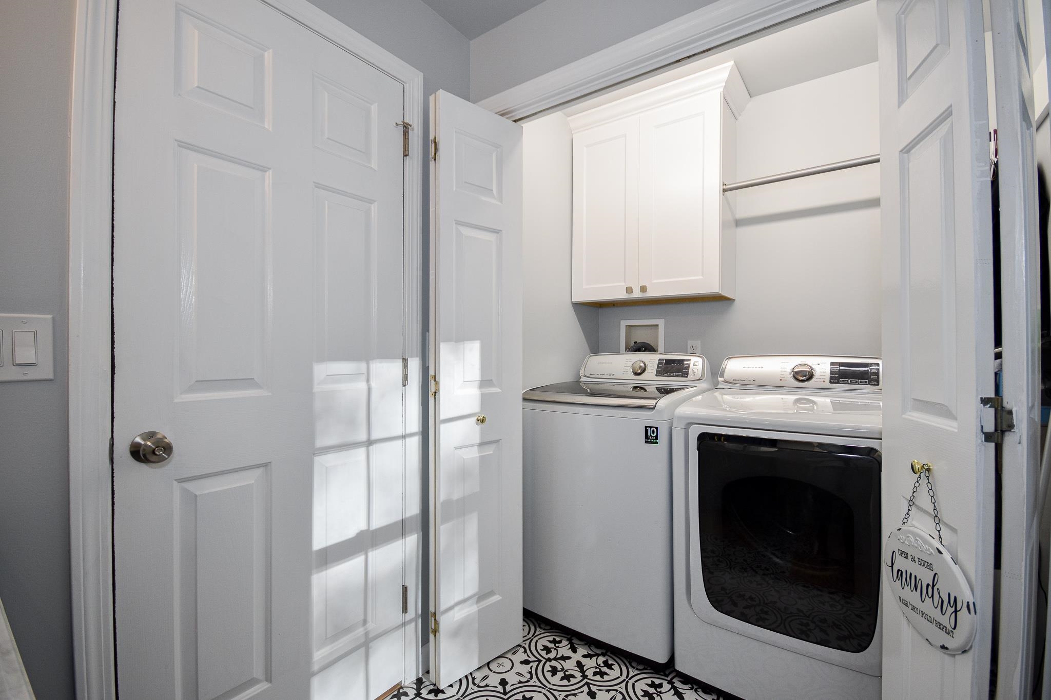 4 Captain Parker Drive