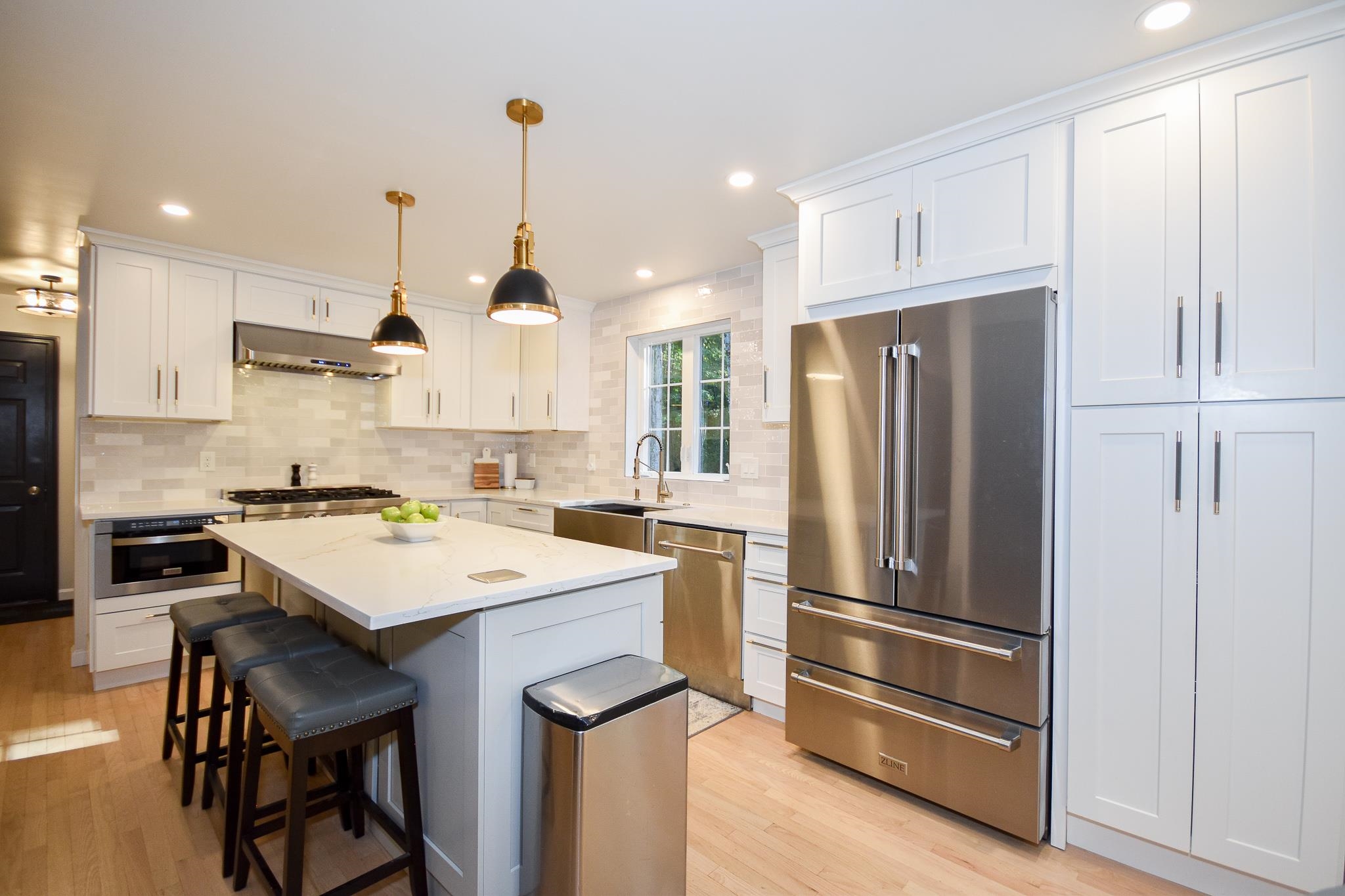 4 Captain Parker Drive