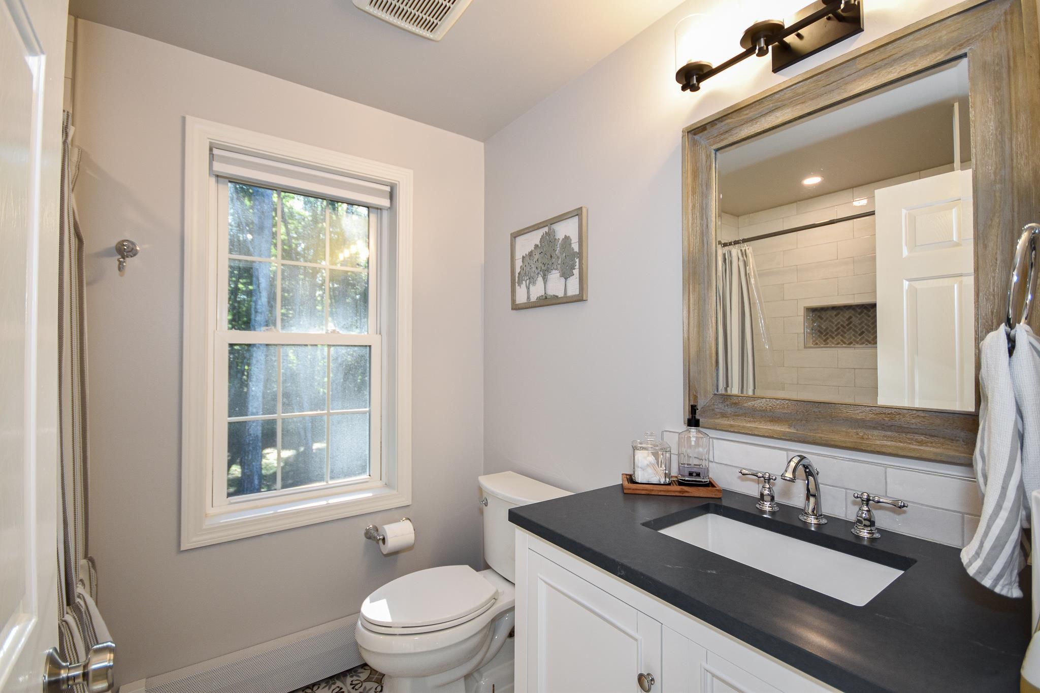 4 Captain Parker Drive