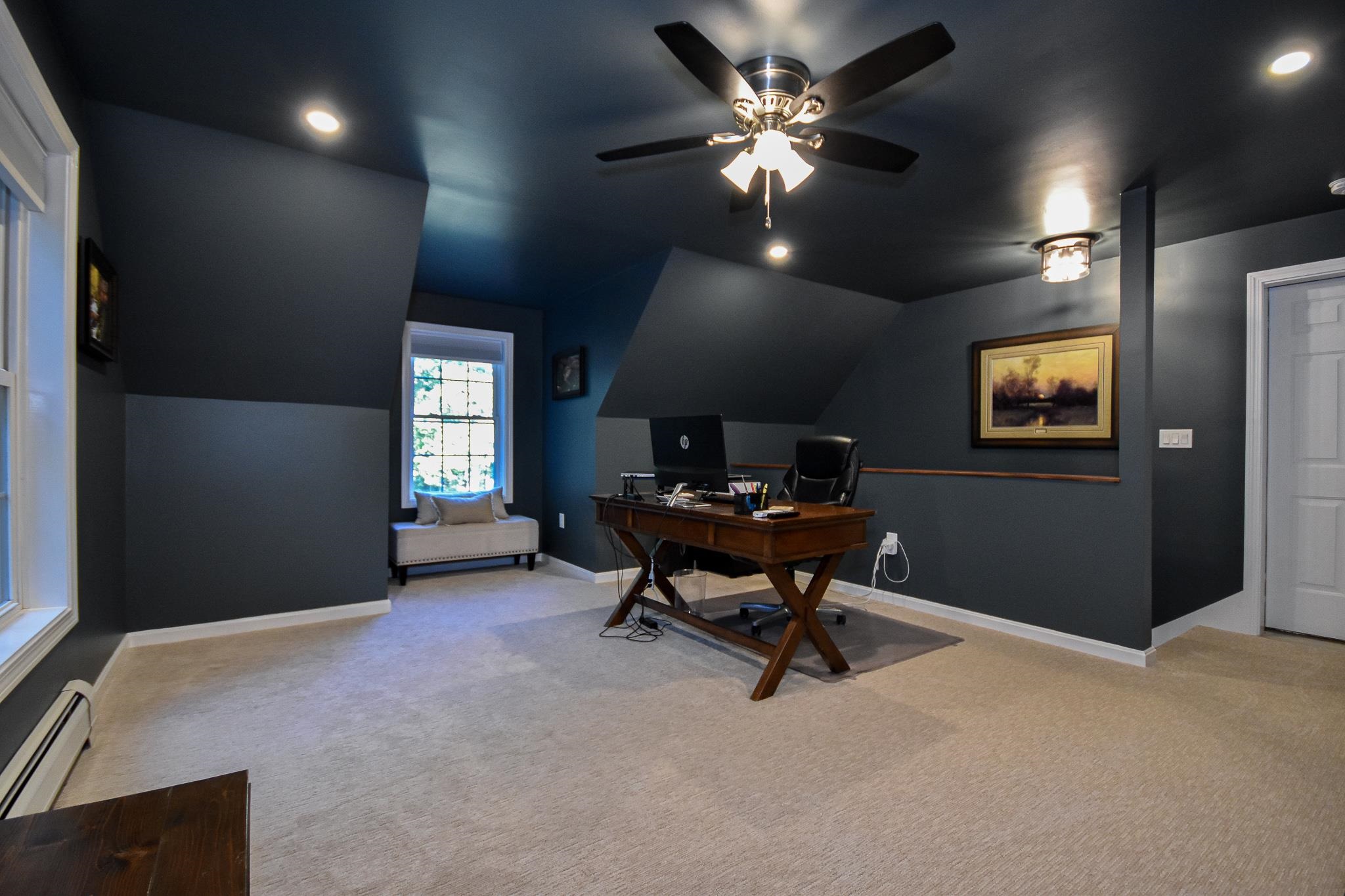 4 Captain Parker Drive