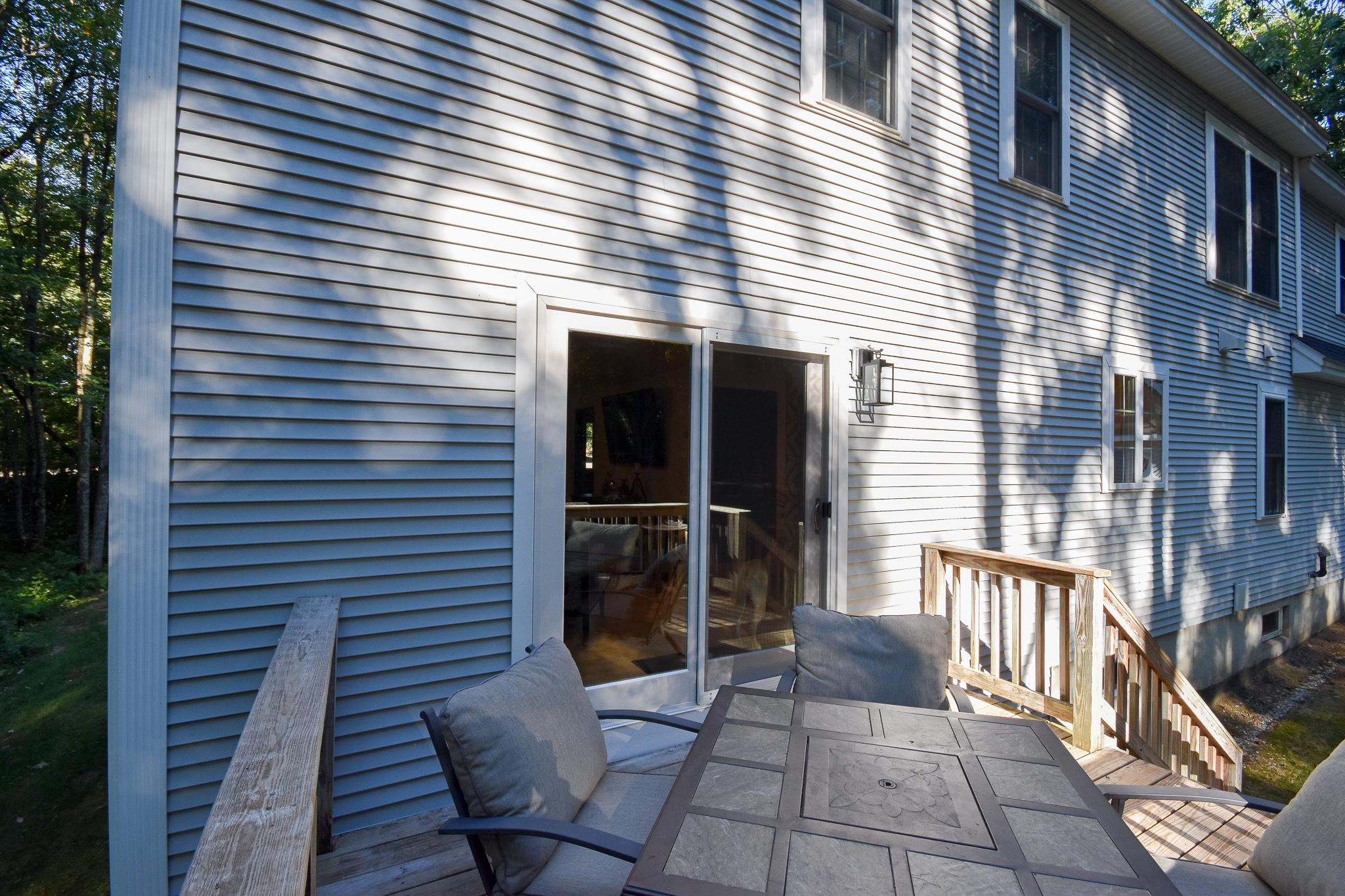 4 Captain Parker Drive