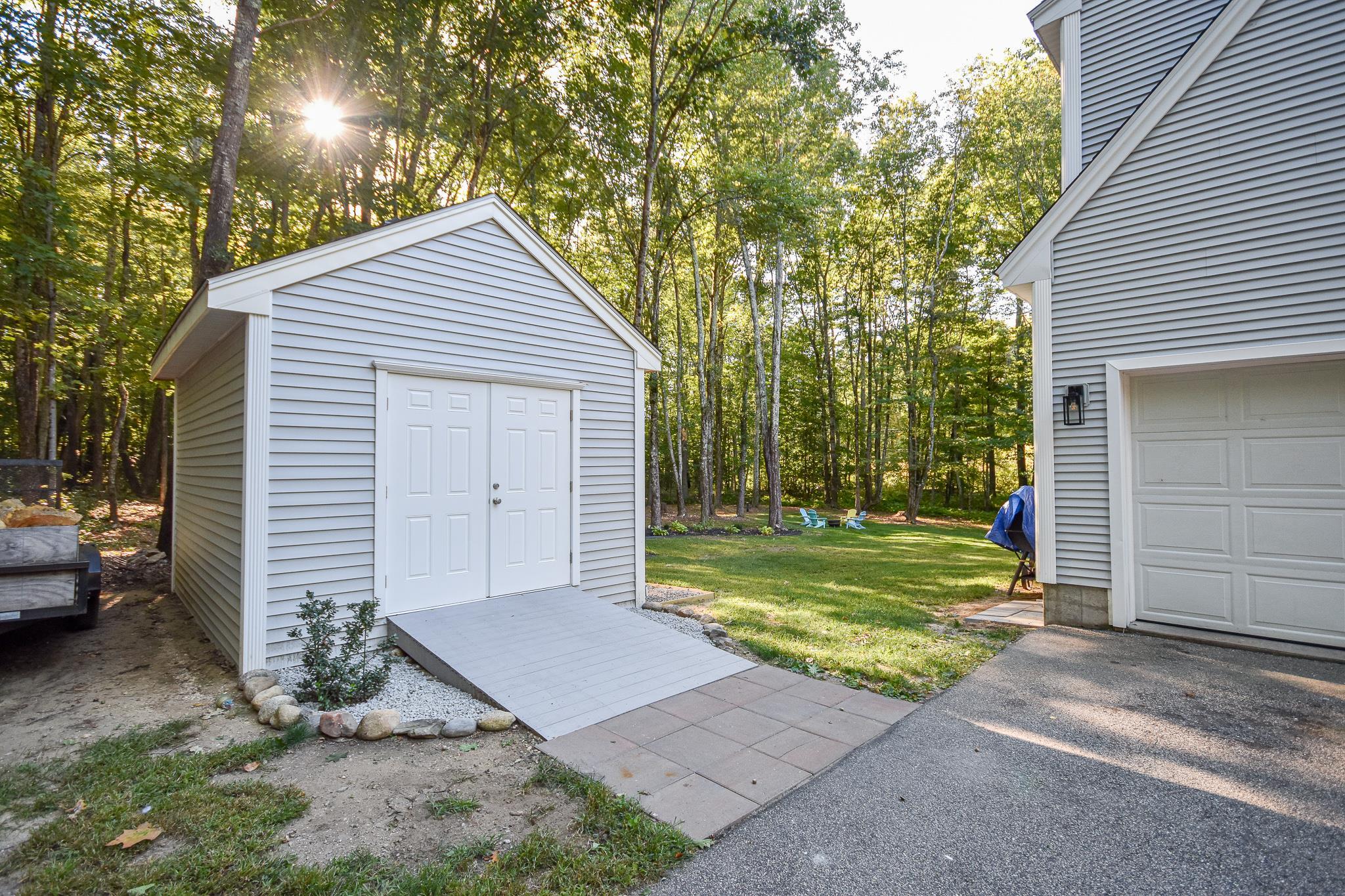4 Captain Parker Drive