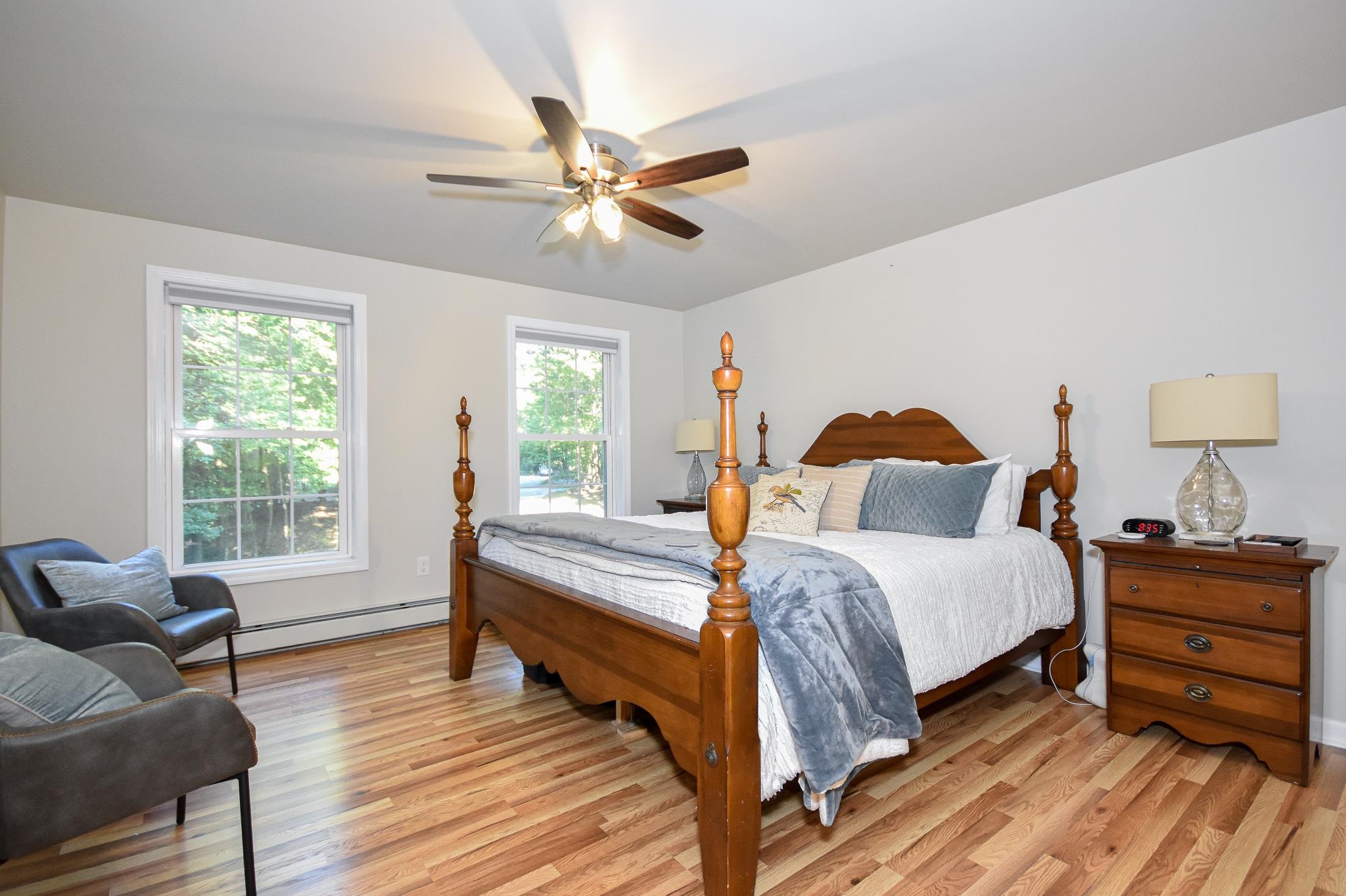 4 Captain Parker Drive