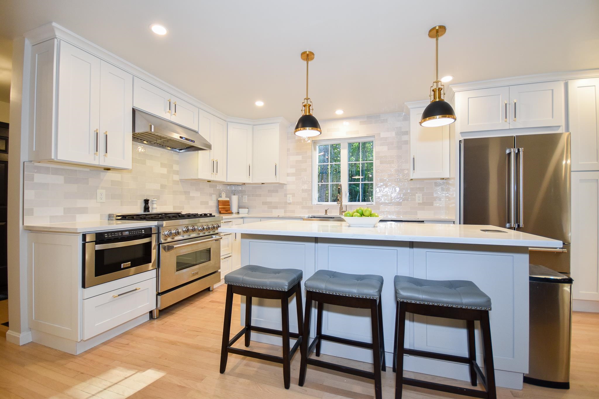 4 Captain Parker Drive