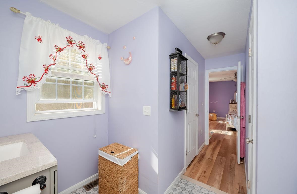 35 Anderson Lane