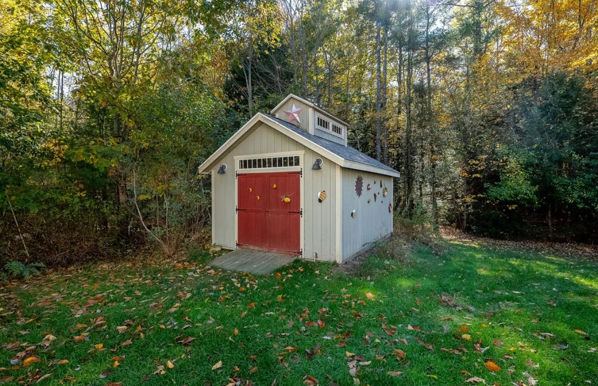 35 Anderson Lane