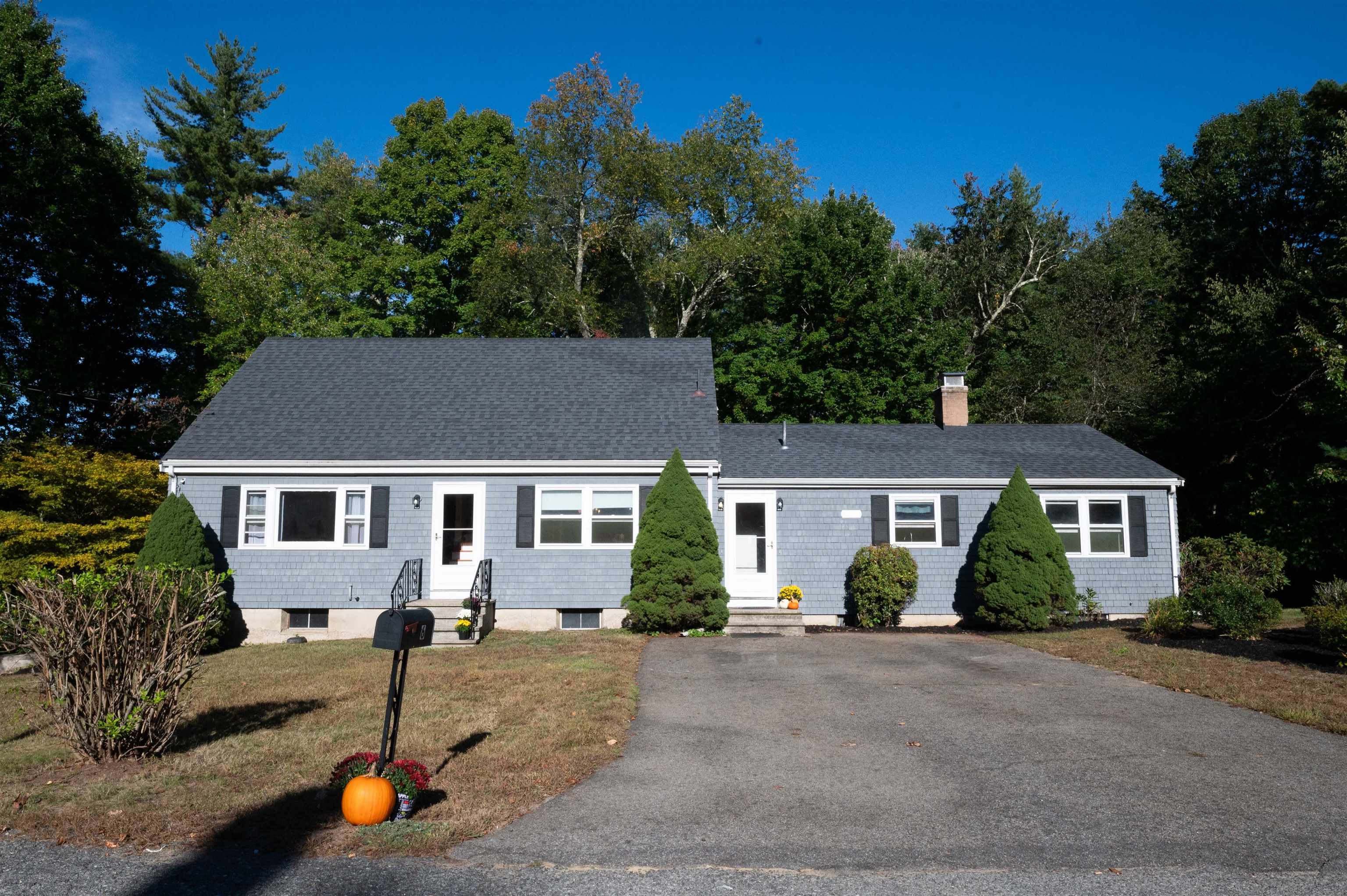 6 Crest Road