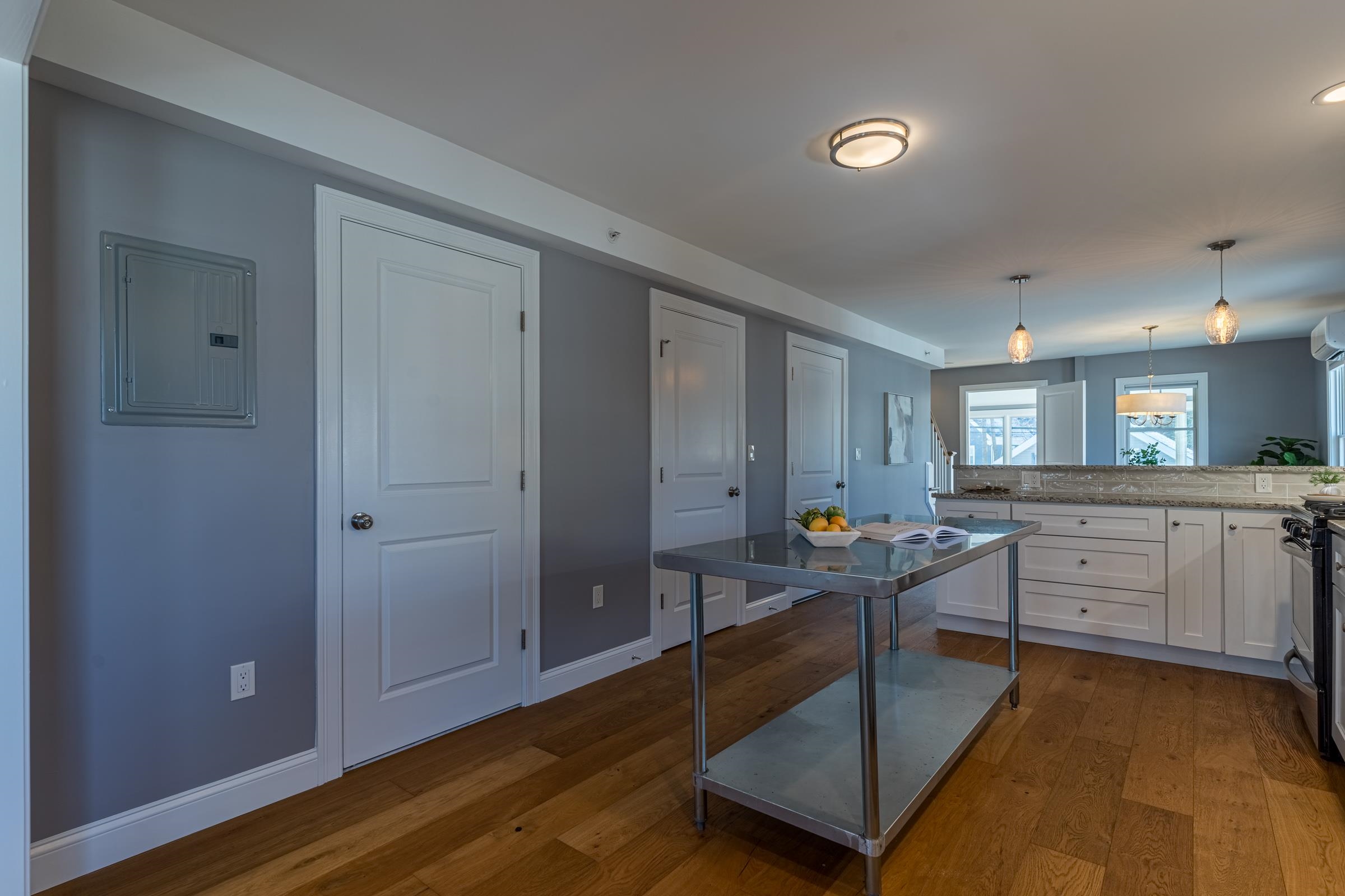 217 Bartlett Street Unit: 3