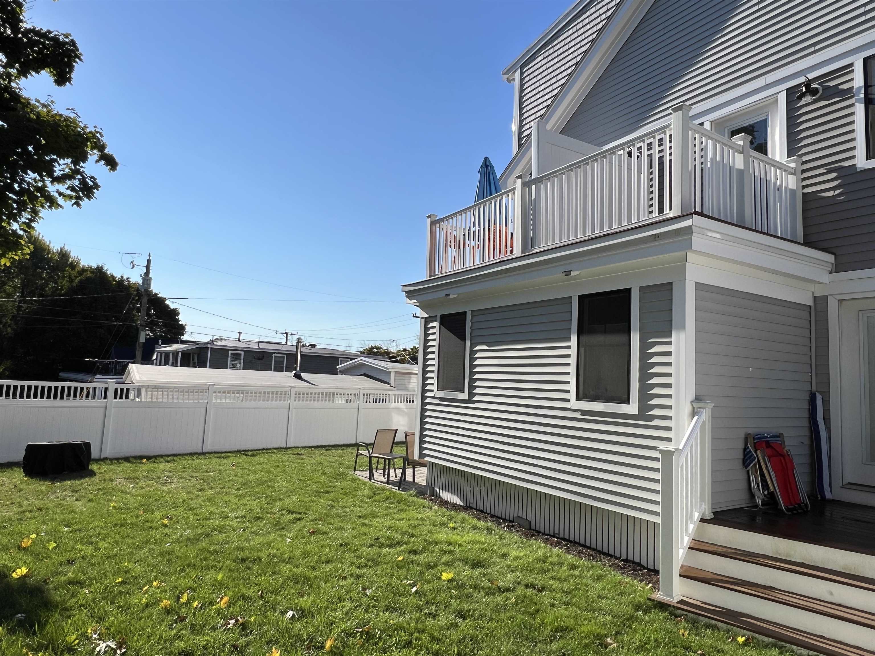 217 Bartlett Street Unit: 3