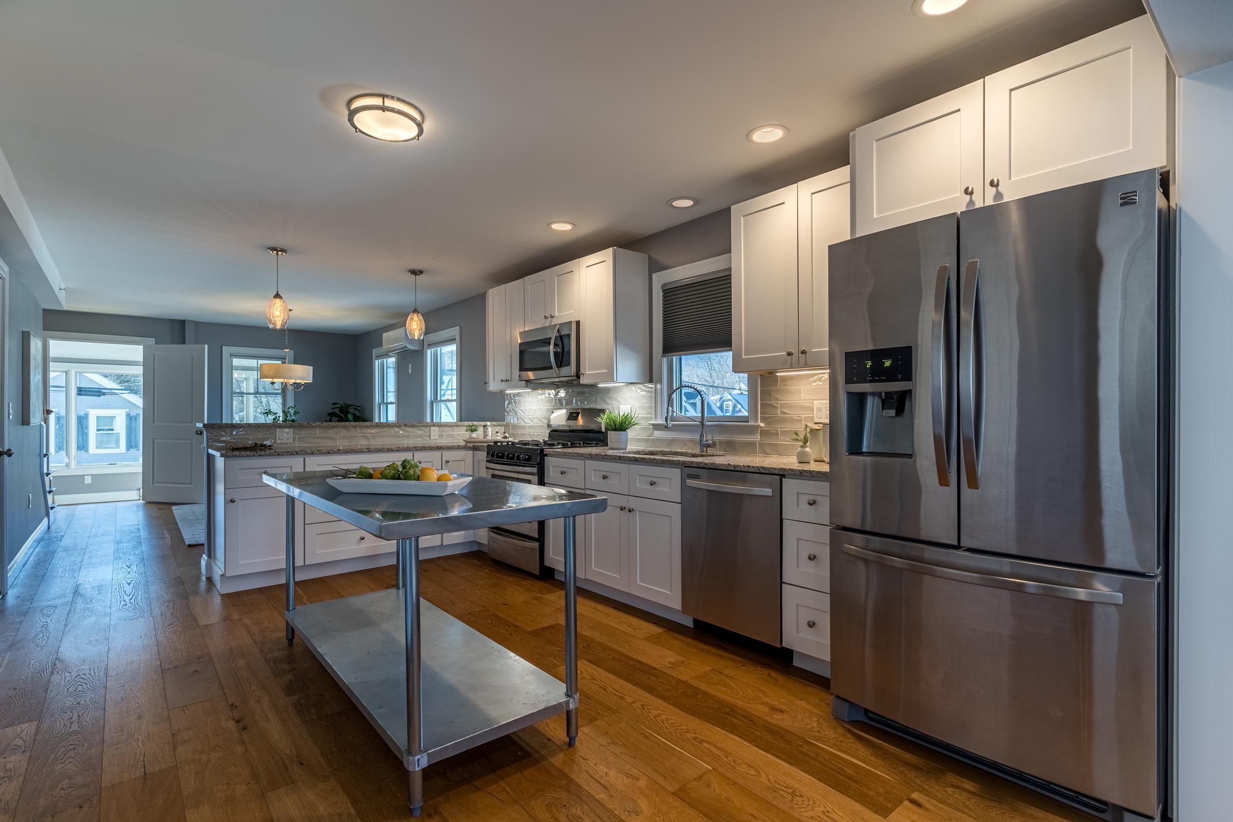217 Bartlett Street Unit: 3