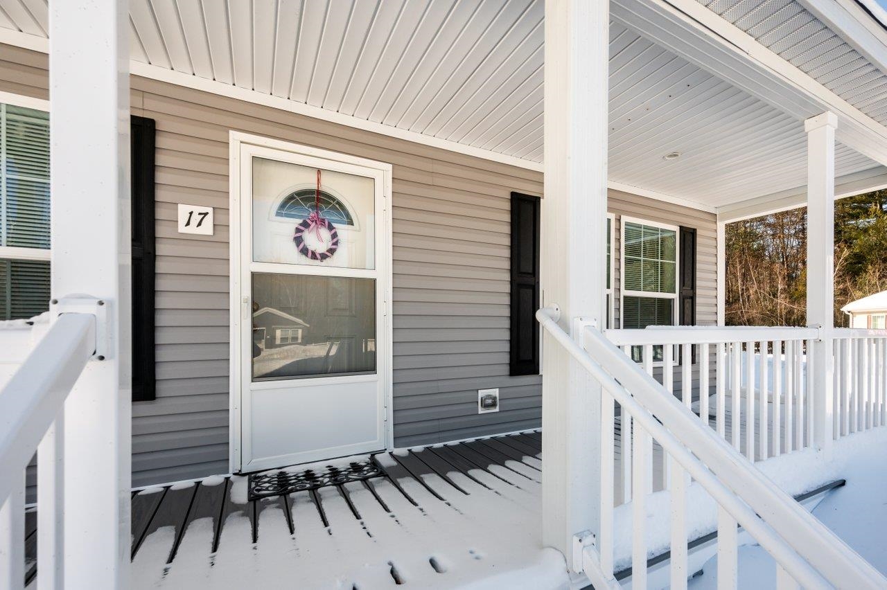 17 Ashleigh Way