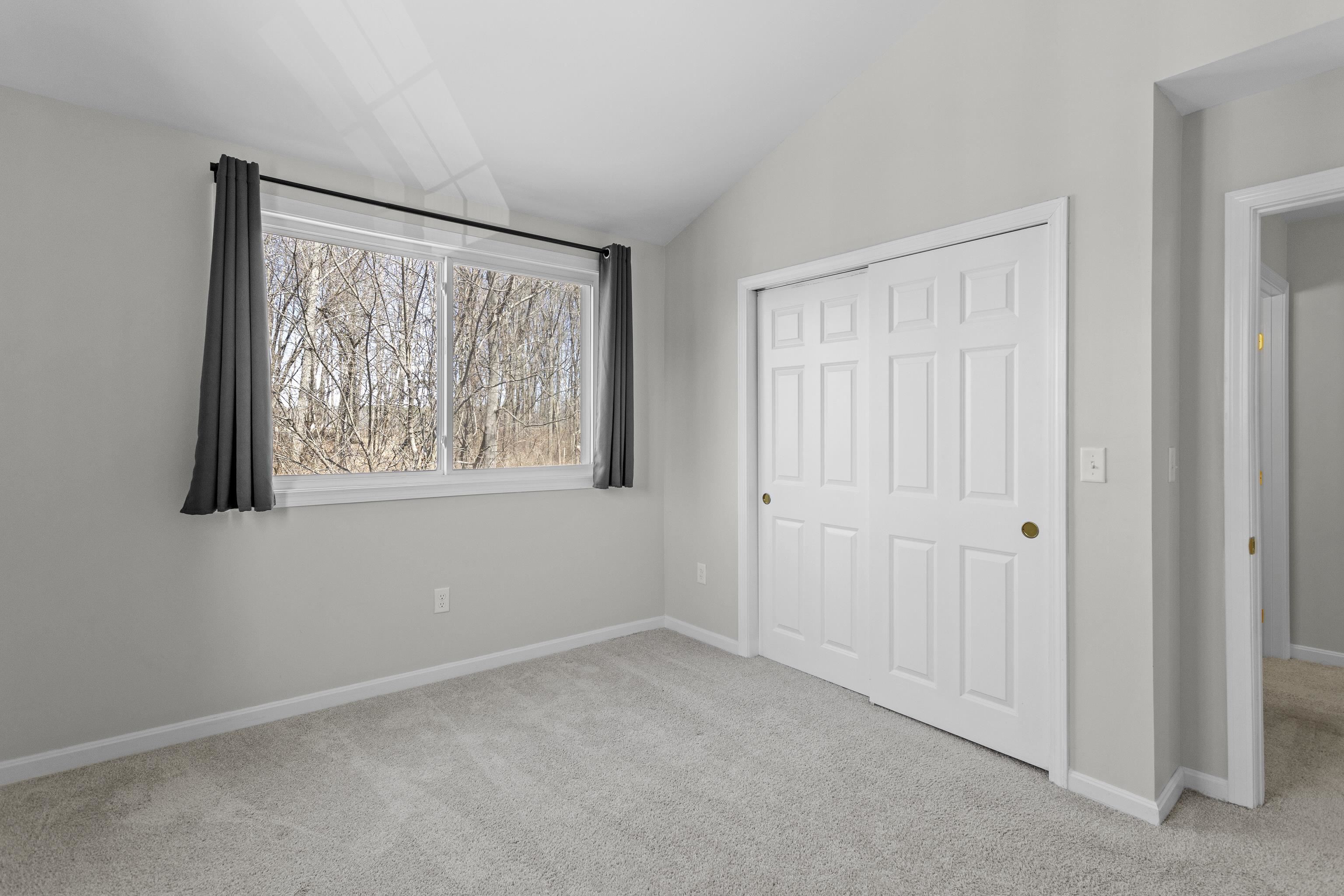 98 Henry Law Avenue Unit: 21