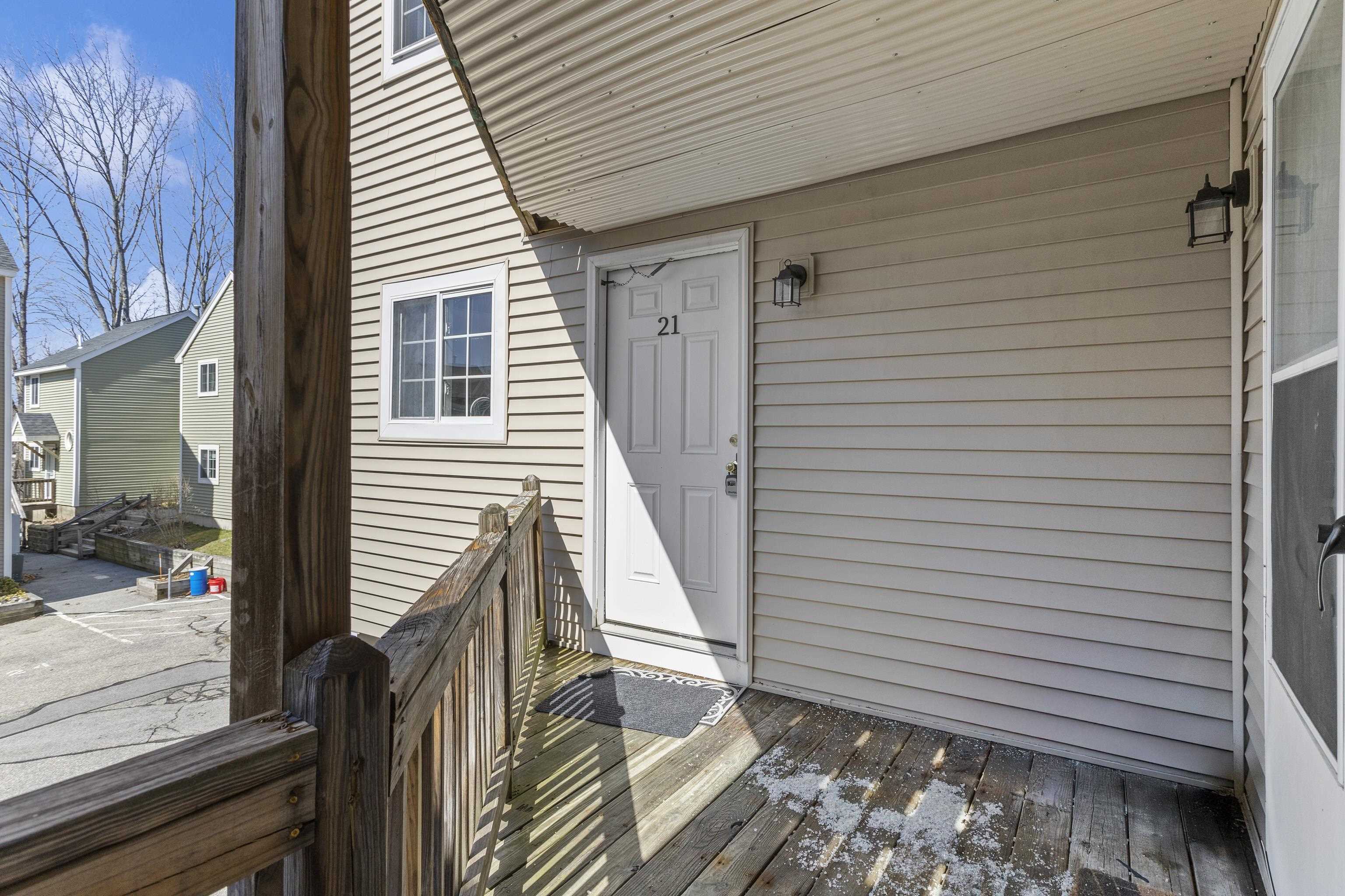 98 Henry Law Avenue Unit: 21