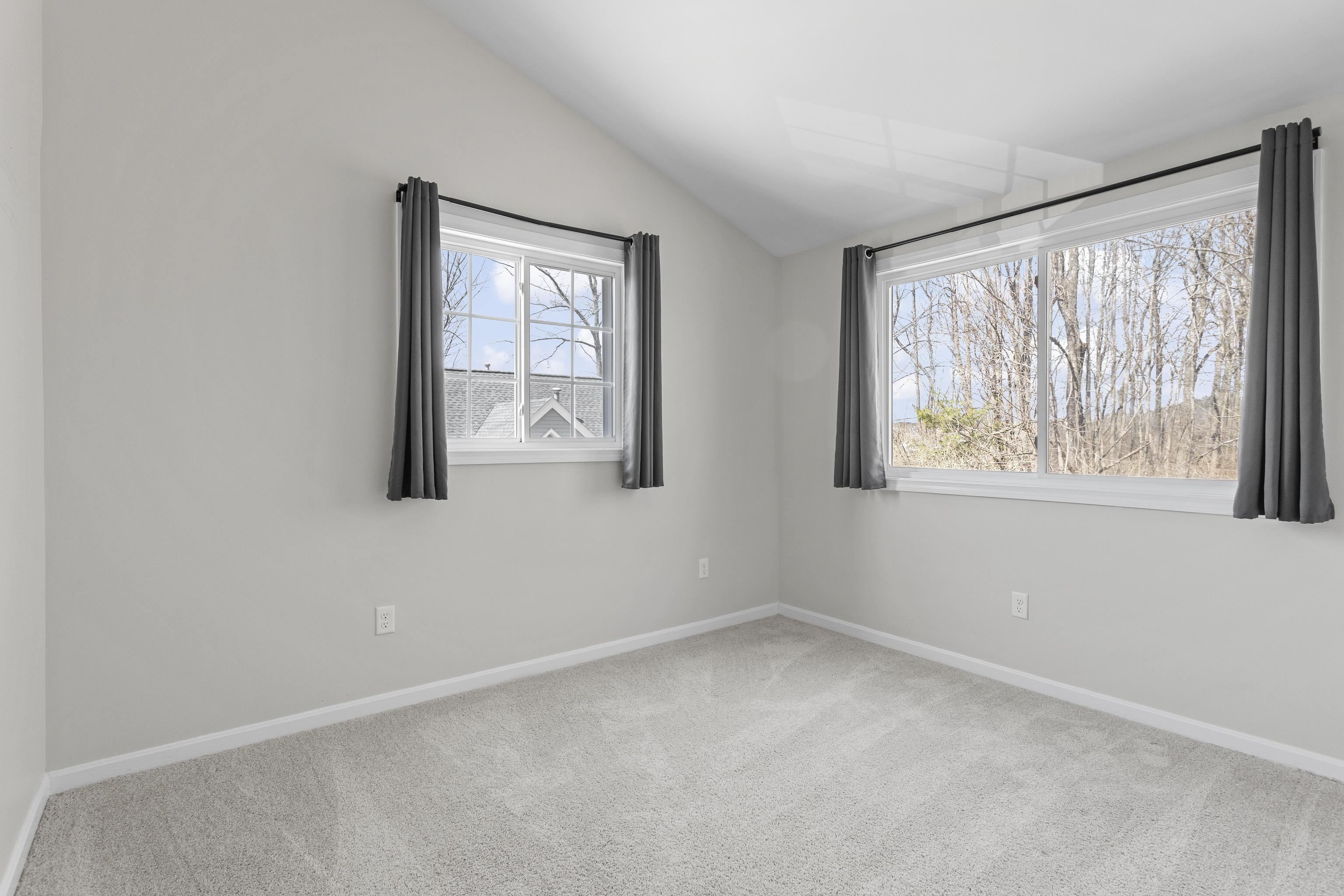 98 Henry Law Avenue Unit: 21