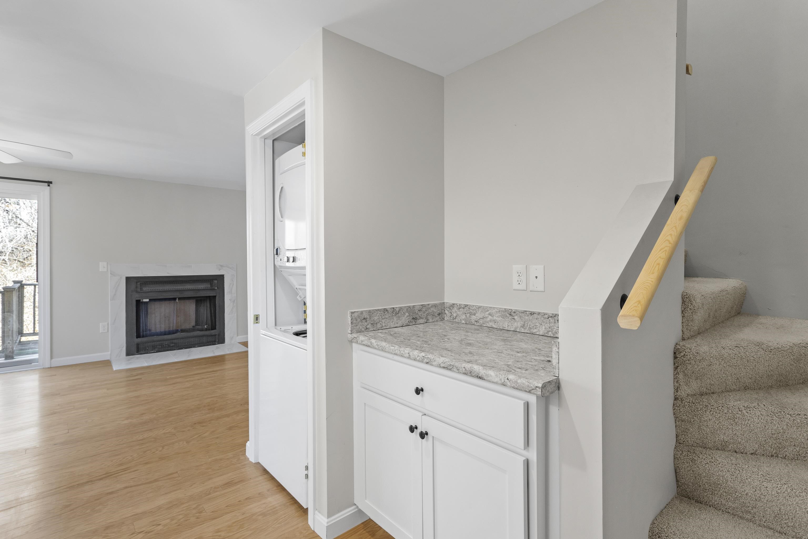 98 Henry Law Avenue Unit: 21