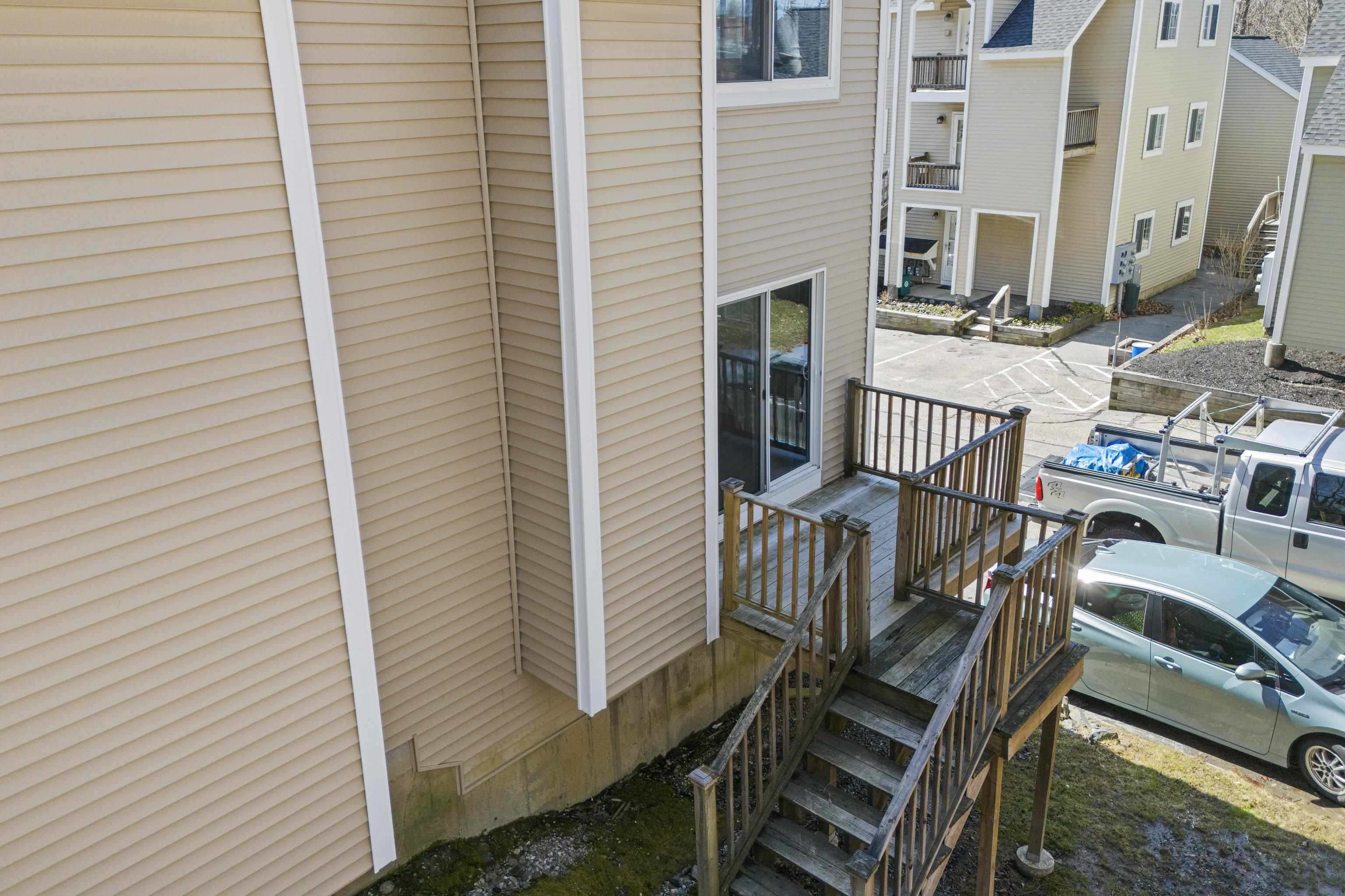 98 Henry Law Avenue Unit: 21