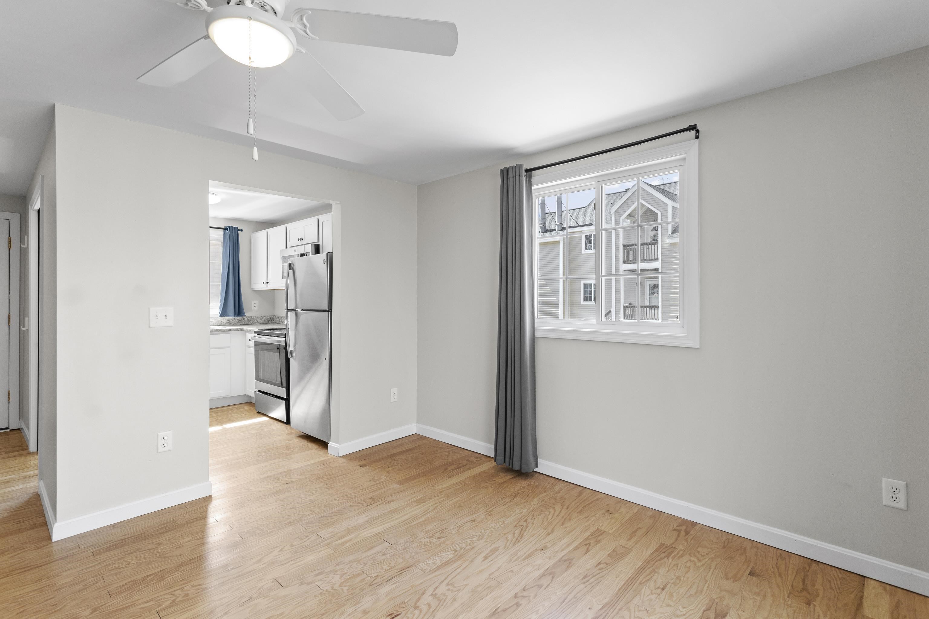 98 Henry Law Avenue Unit: 21