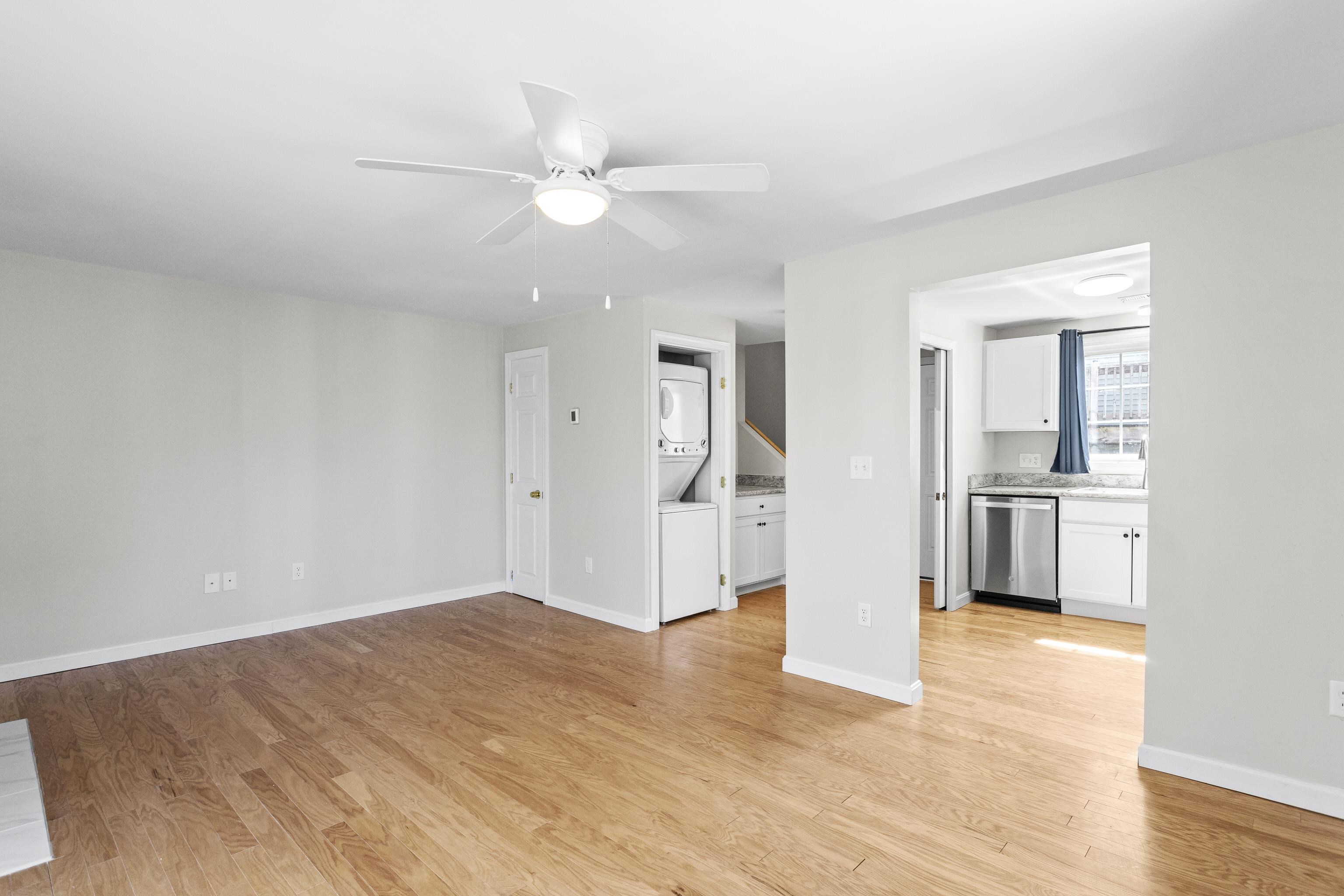 98 Henry Law Avenue Unit: 21