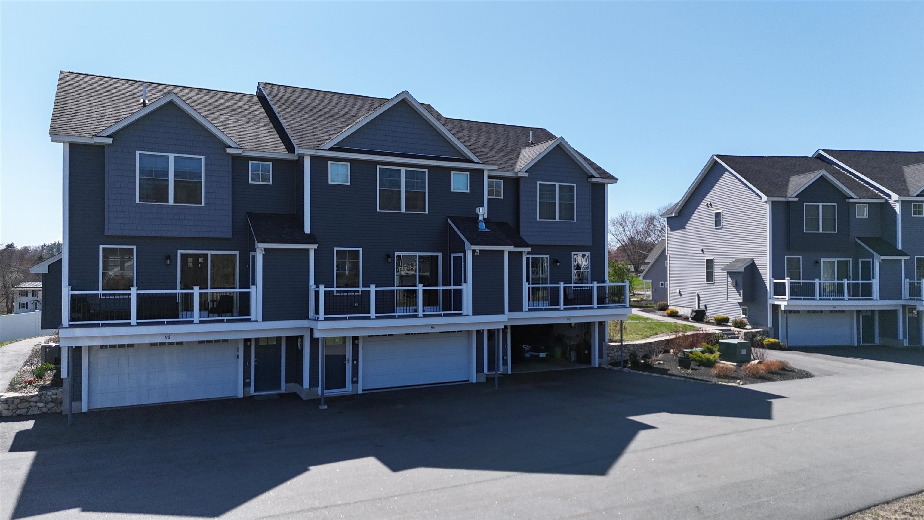 94 Stillwater Circle Unit: 11