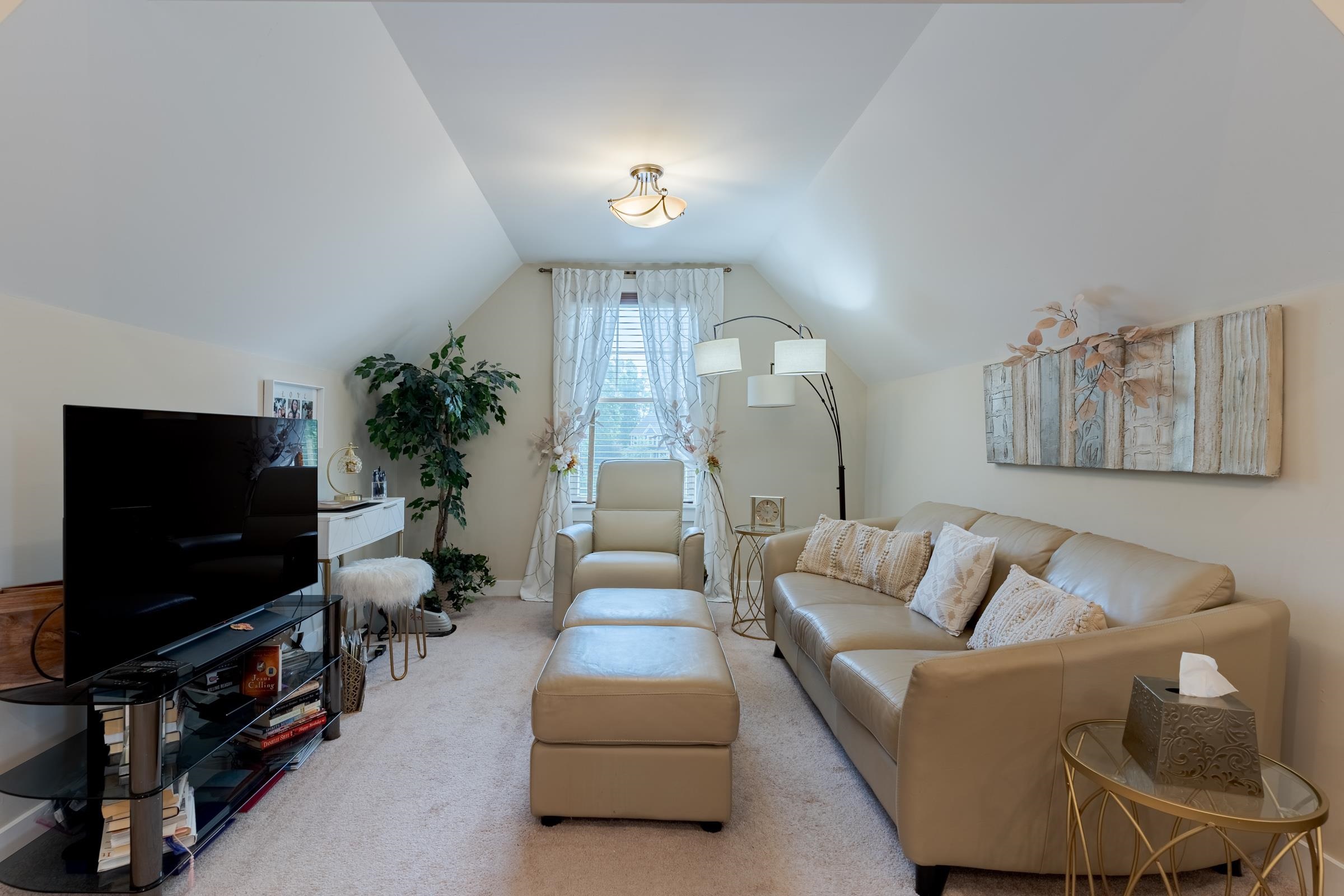 1 Point of Rocks Terrace