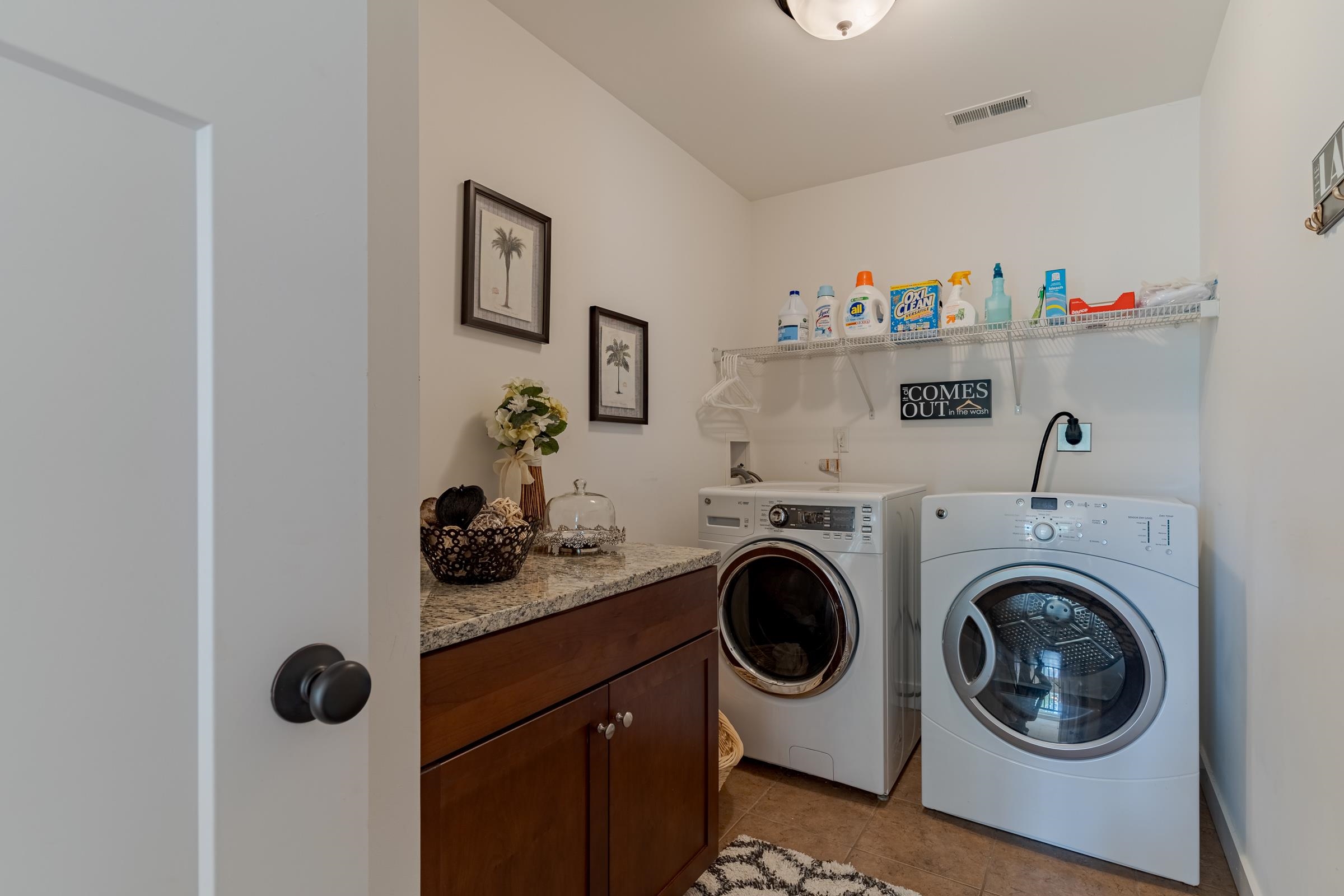 1 Point of Rocks Terrace