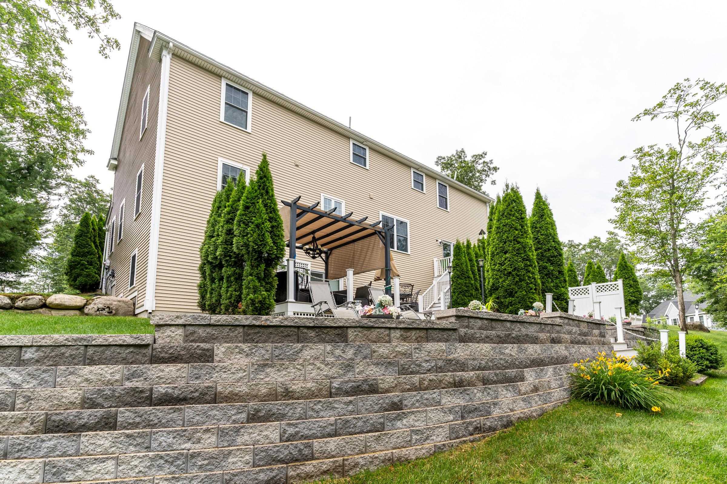 1 Point of Rocks Terrace