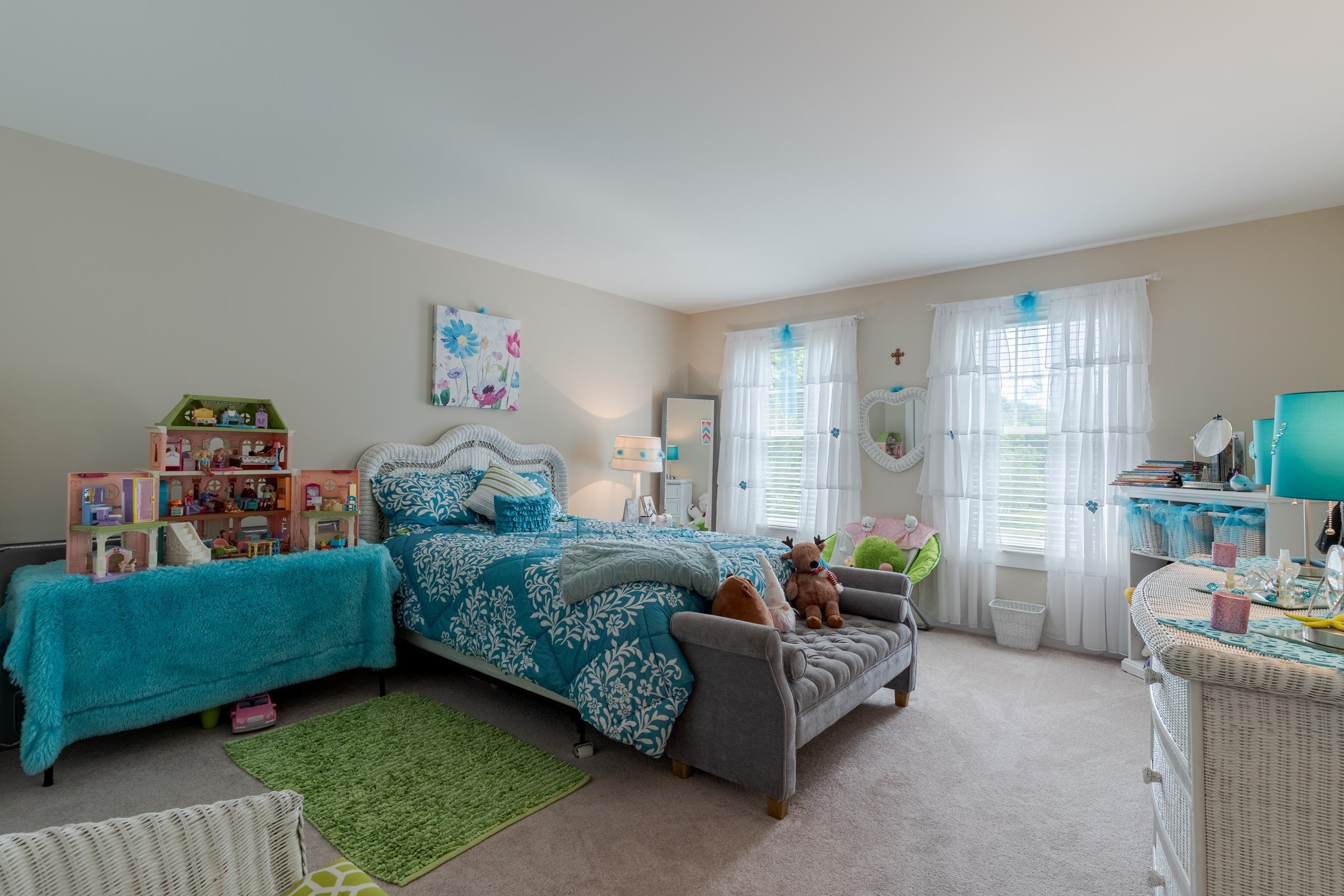 1 Point of Rocks Terrace