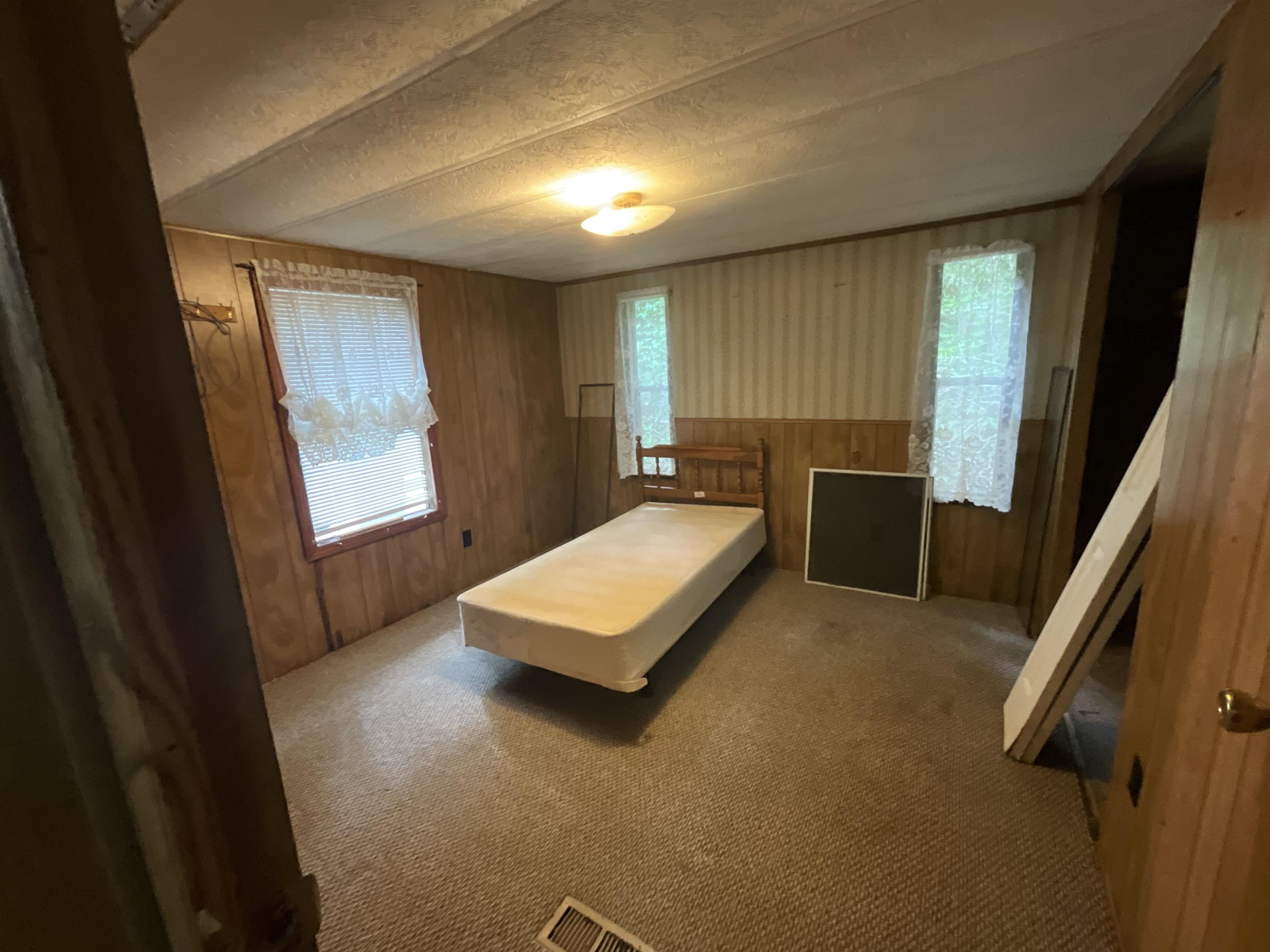 60 White Birch Lane
