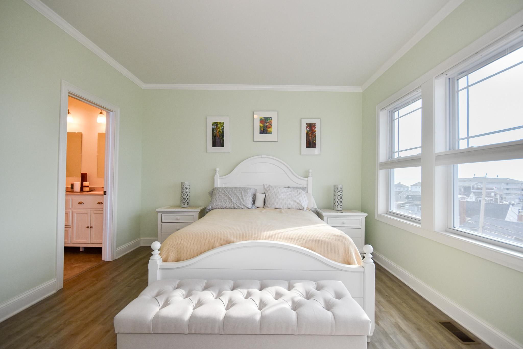 33 Ocean Boulevard Unit: 8