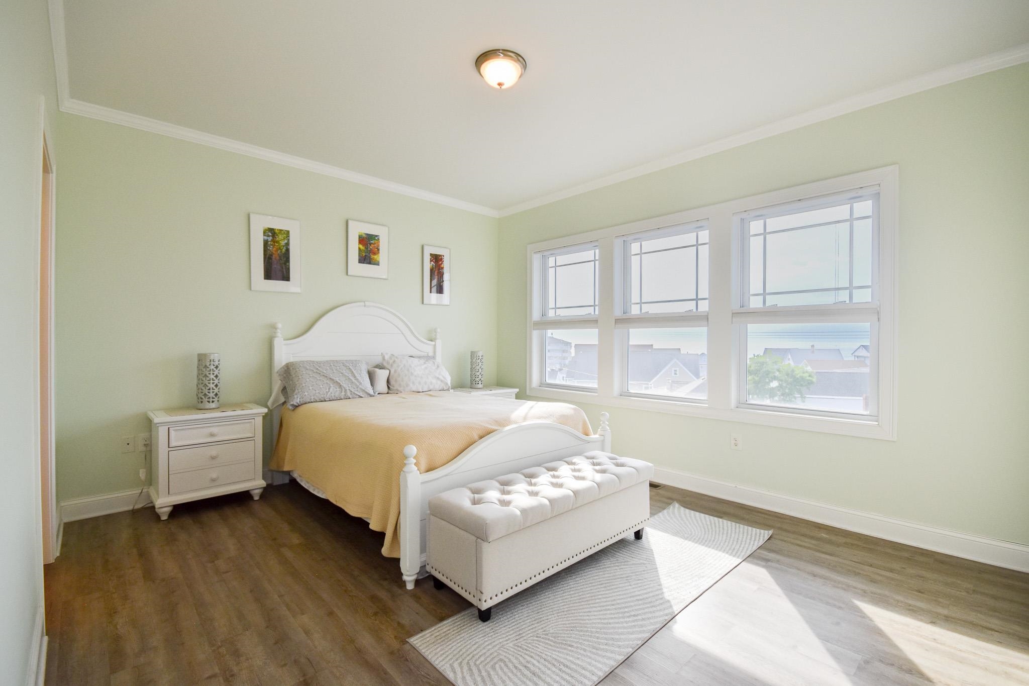 33 Ocean Boulevard Unit: 8